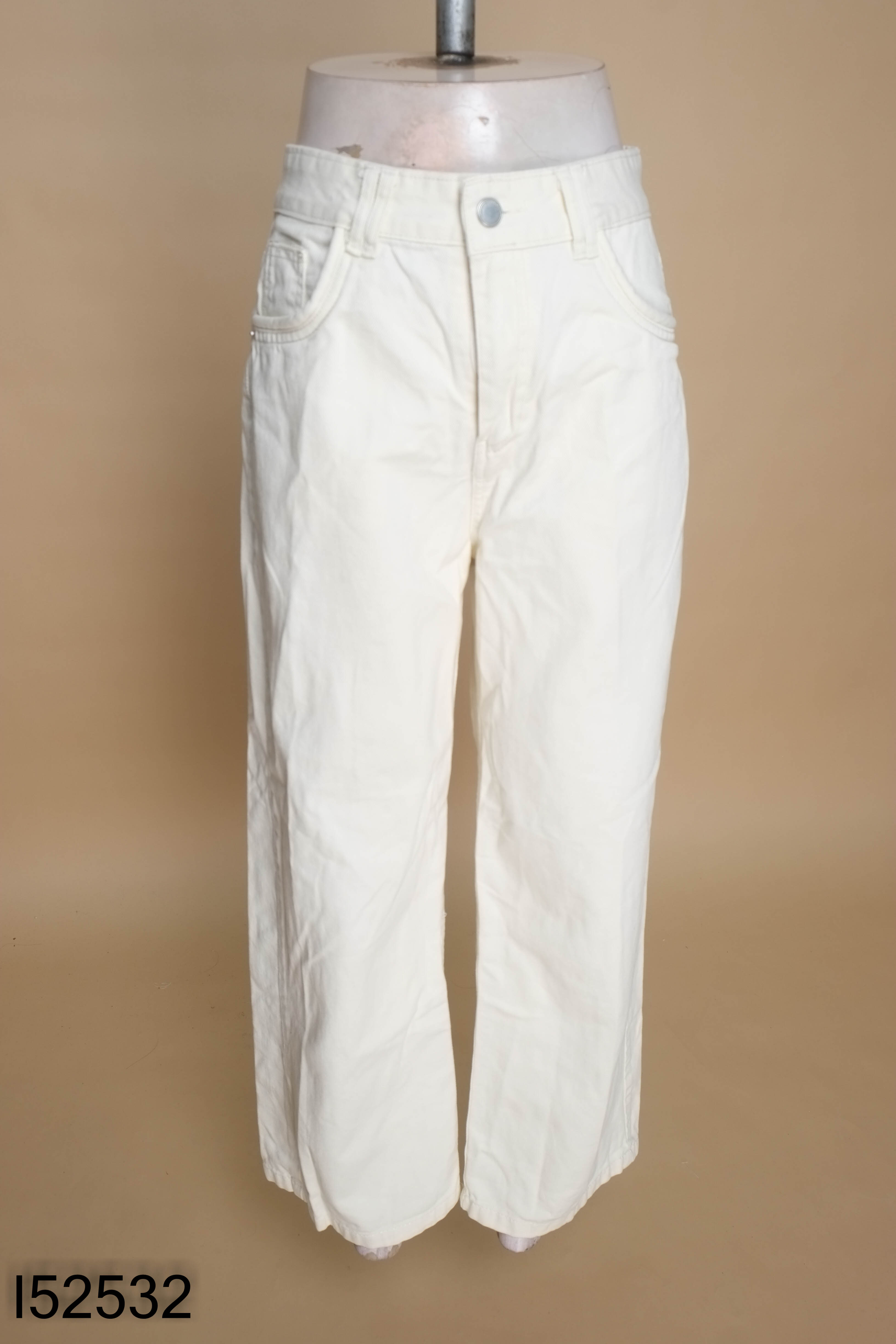 Quần jeans suông be trơn