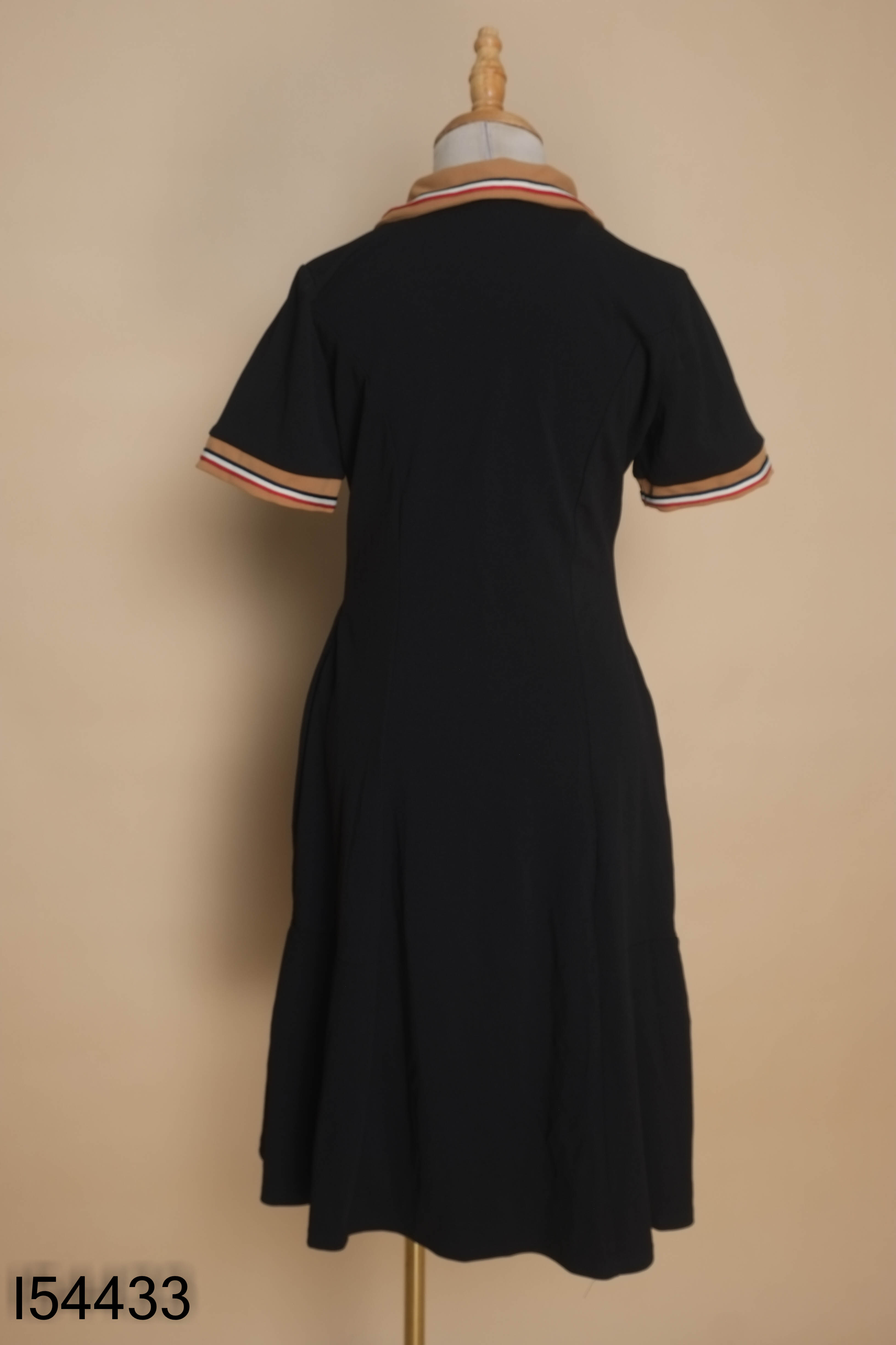 Váy TOMMY HILFIGER đen cổ nâu