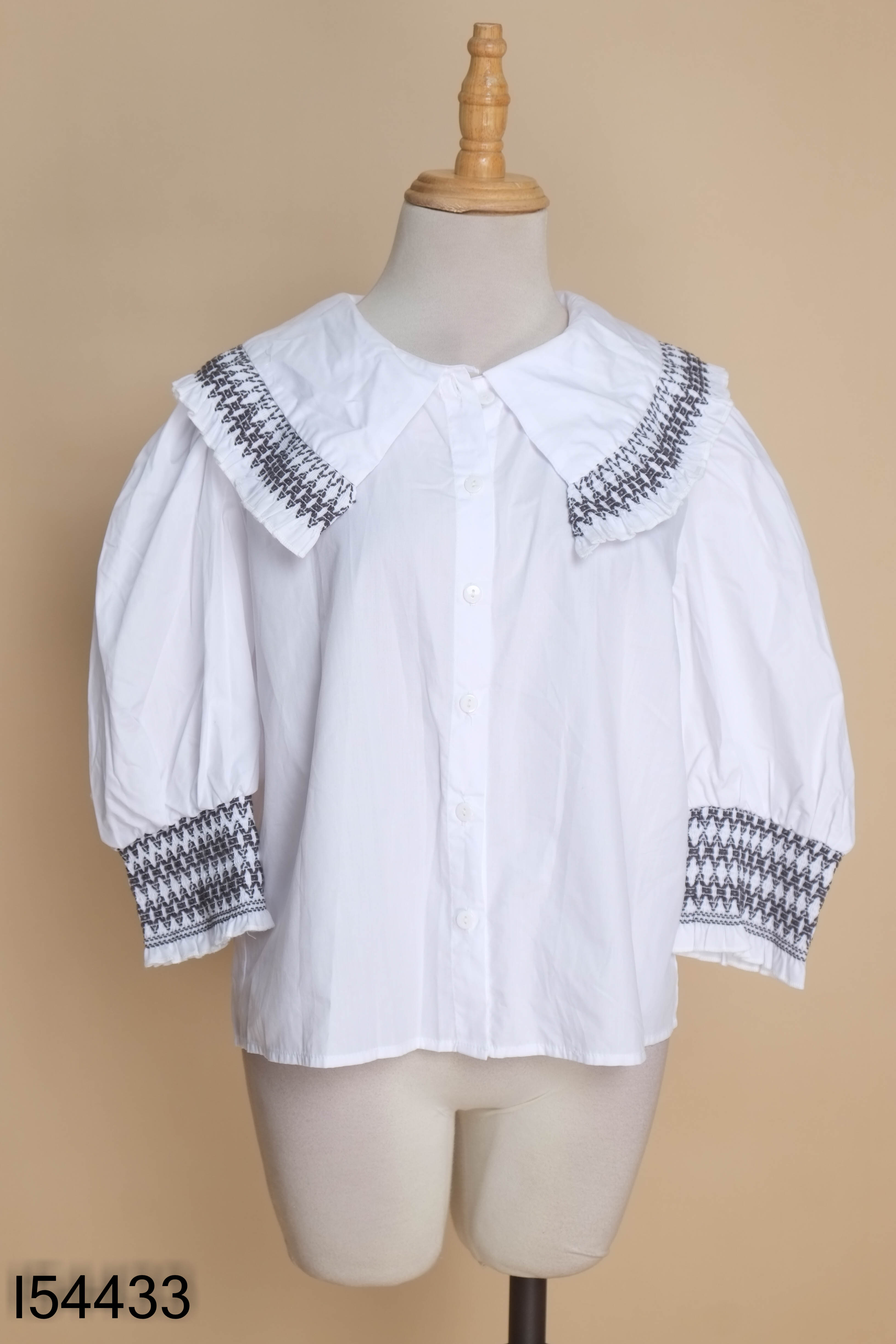 Áo sơ mi ZARA trắng viền đen