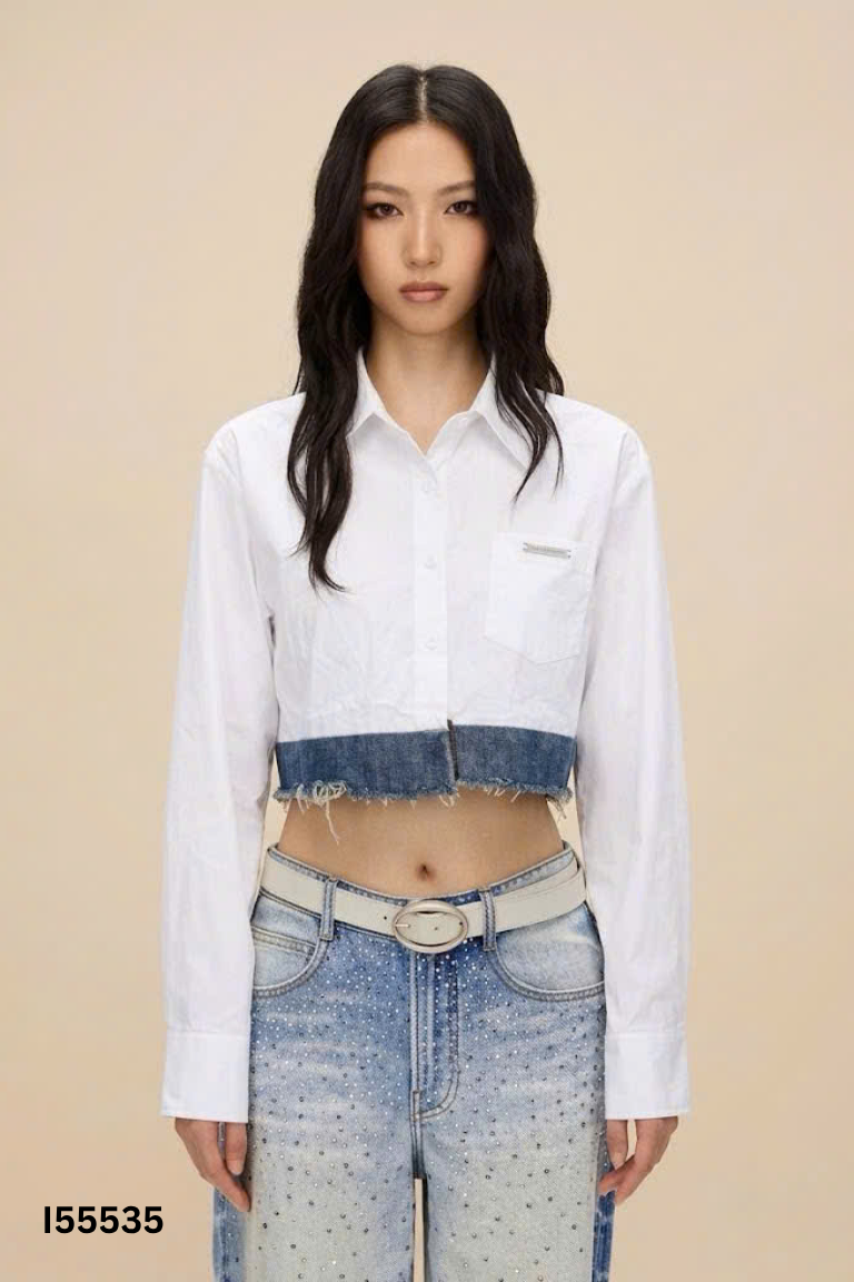 Áo trắng HUDIE phối jeans tua rua