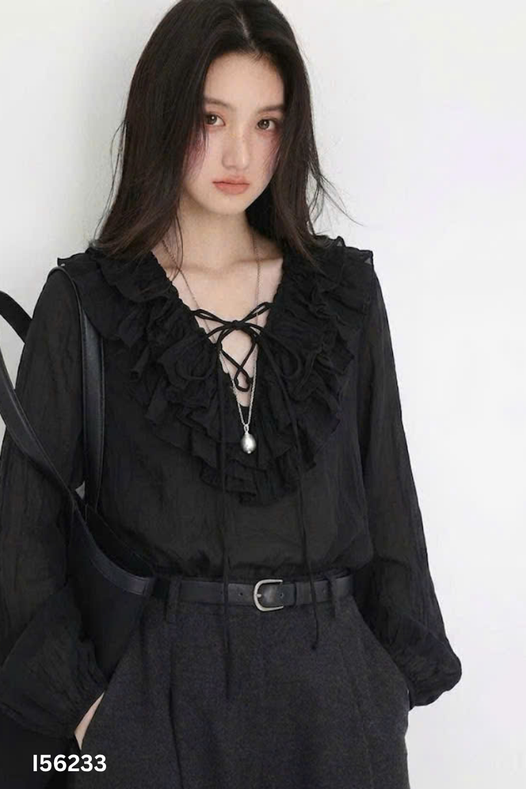 Áo babydoll đen trễ vai phối bèo
