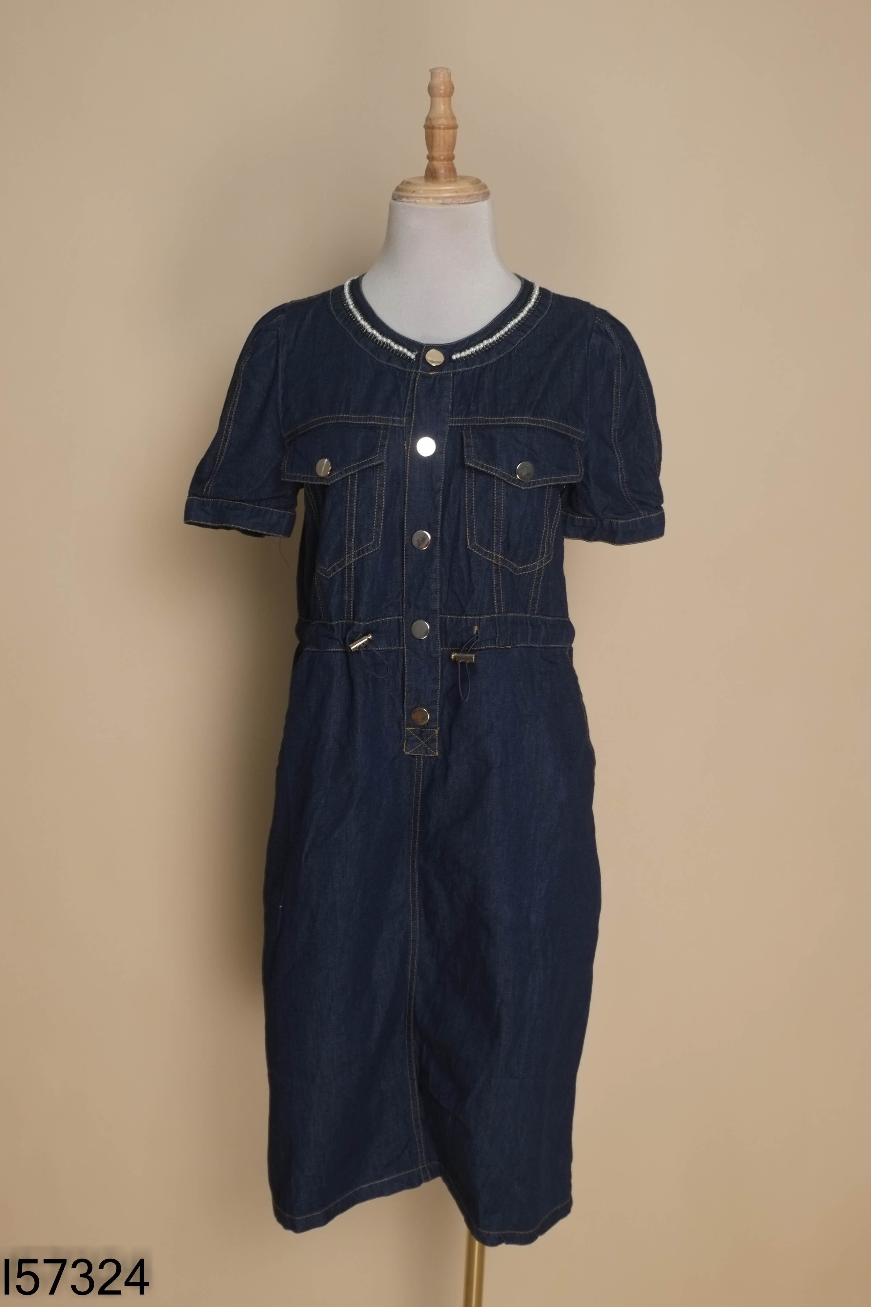 Váy jeans xanh viền ngọc