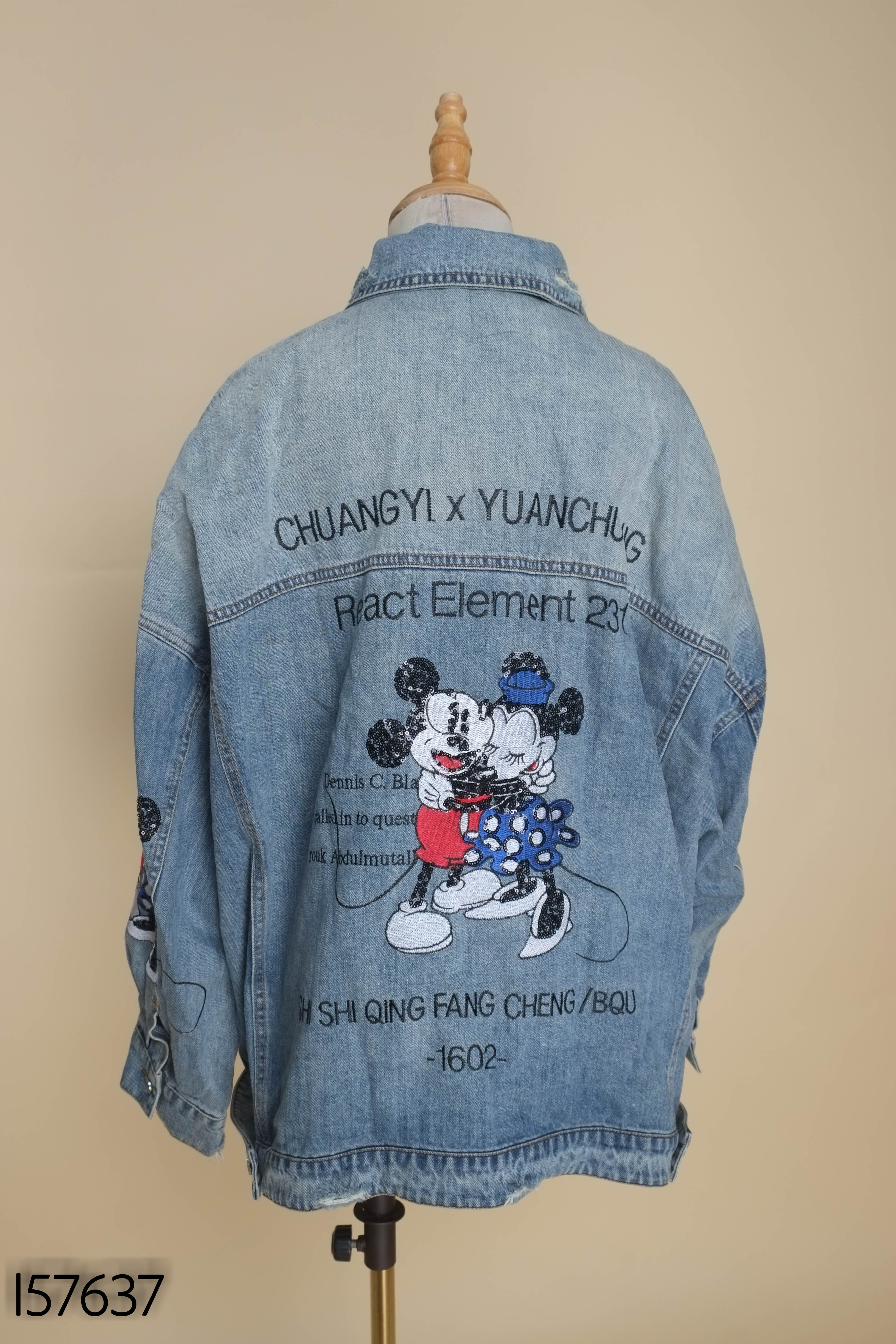 Áo khoác jeans xanh DESTON họa tiết