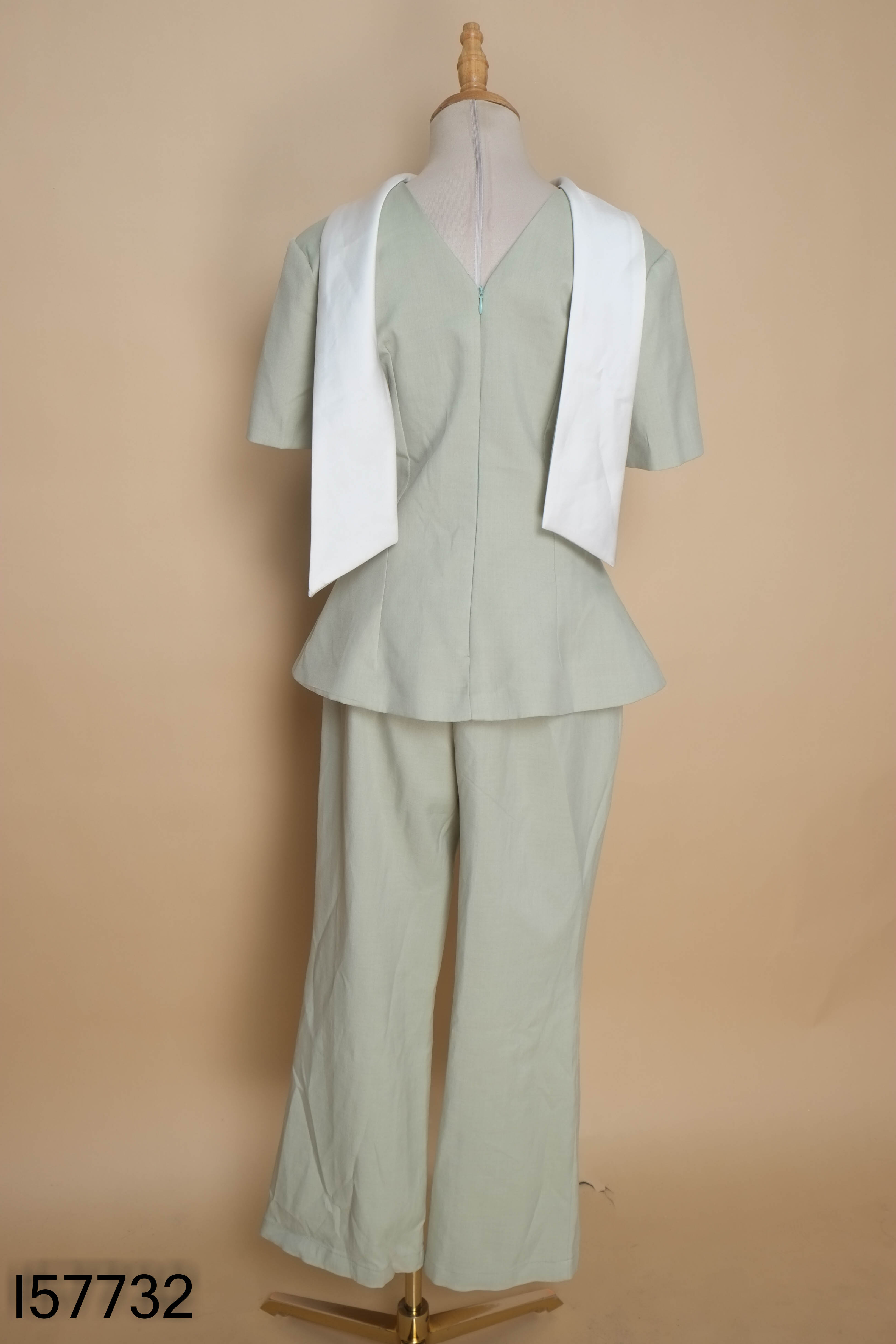 Set xanh ME DESIGN cổ trắng+quần