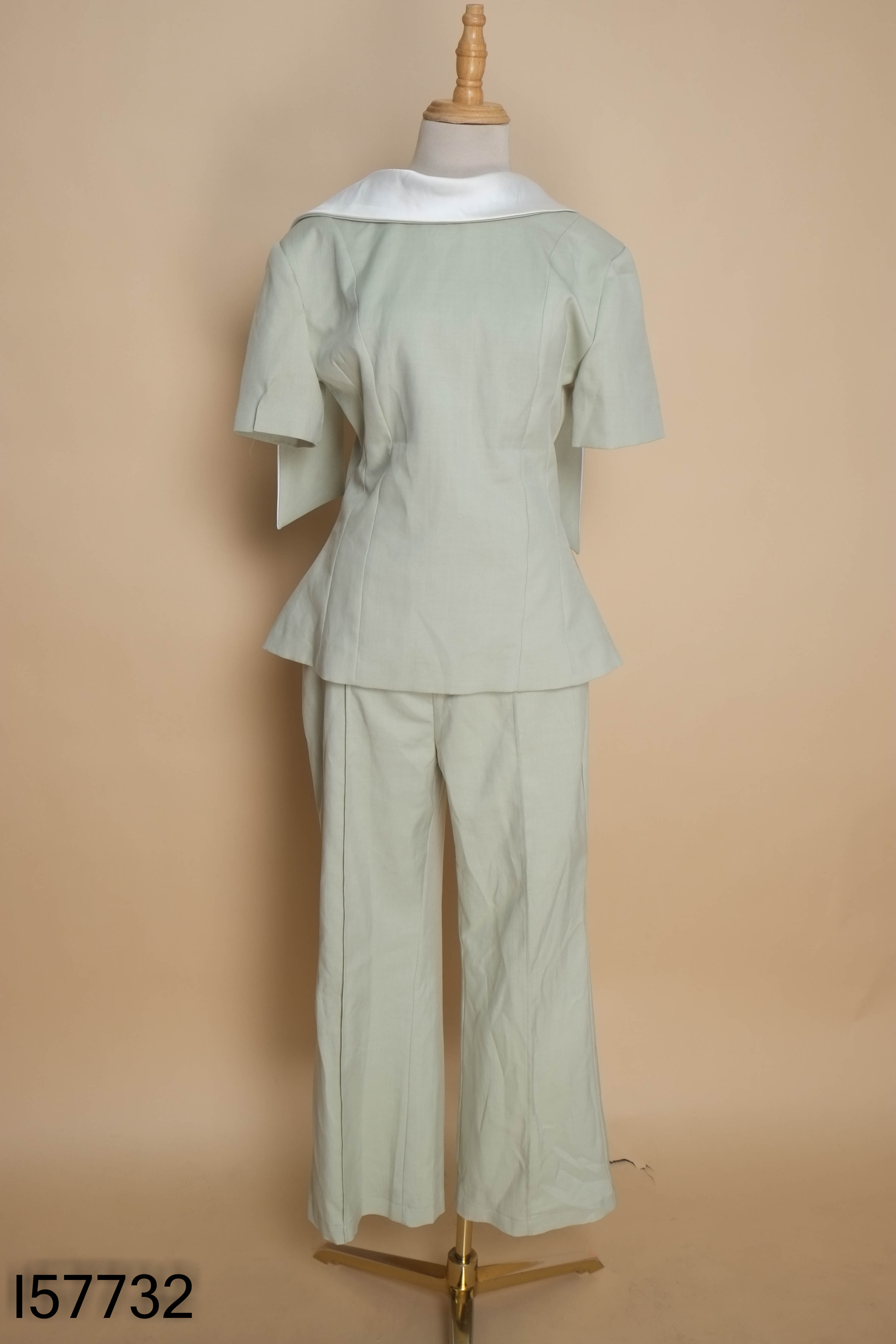 Set xanh ME DESIGN cổ trắng+quần