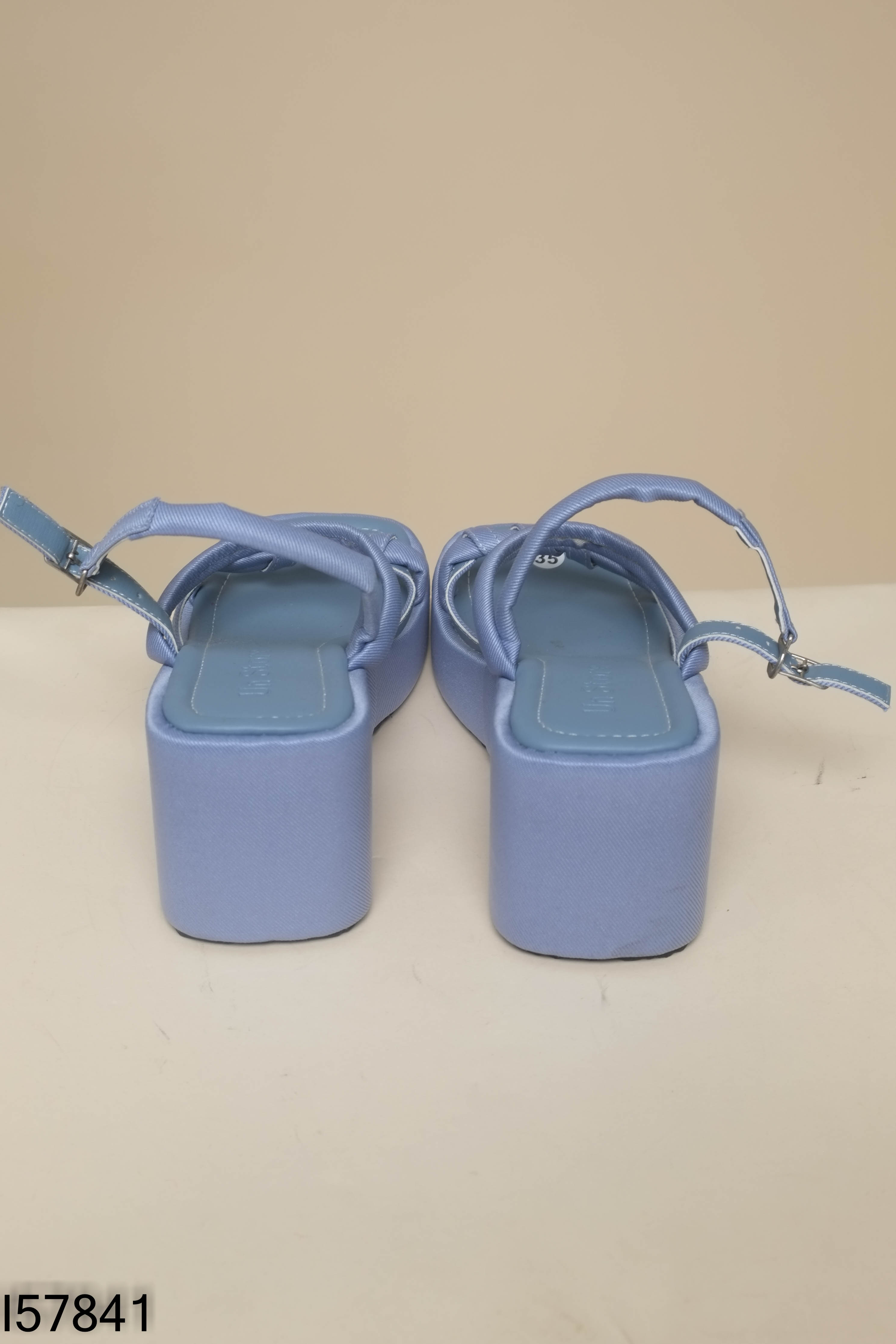Dép sandal xanh đế cao