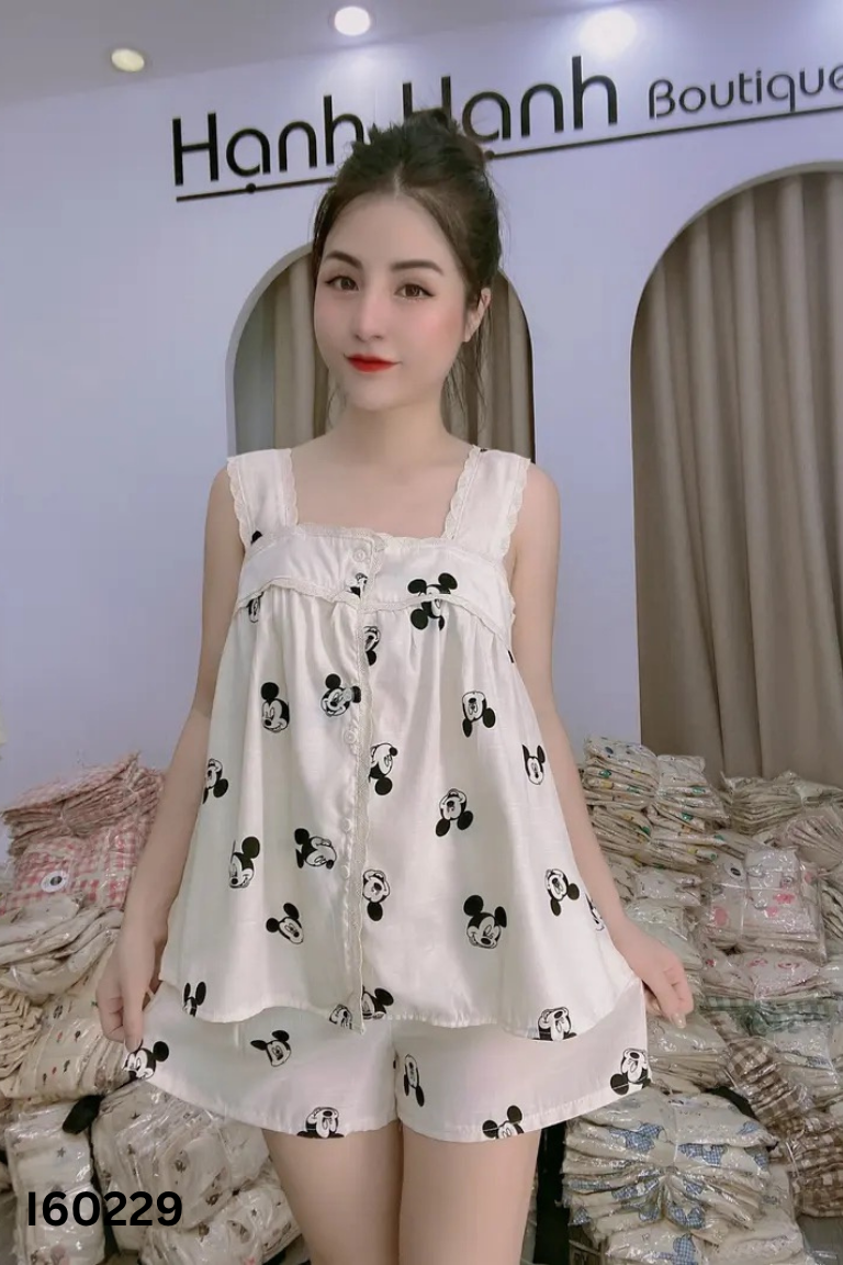 Set Áo + quần short be họa tiết mickey