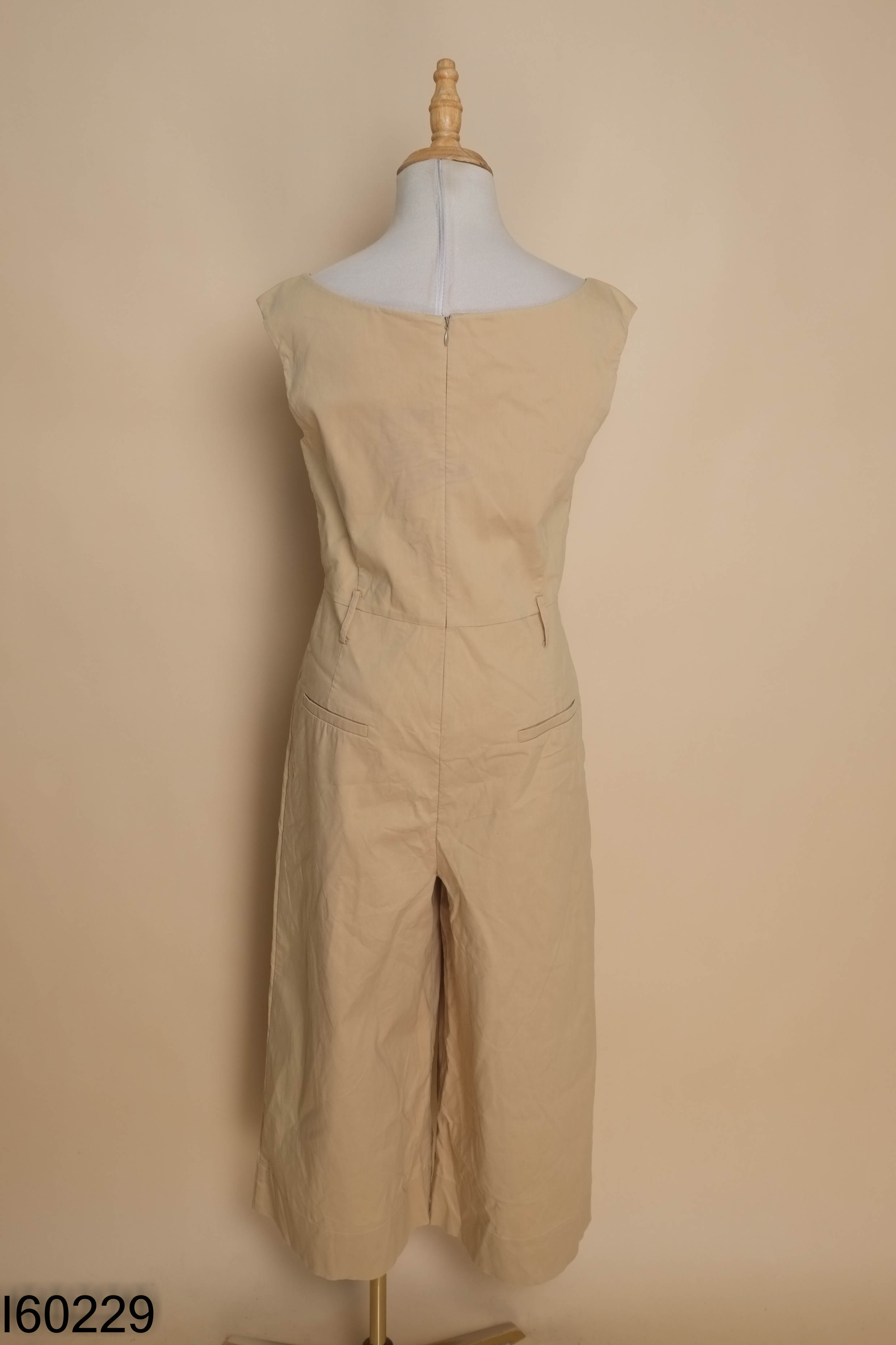 Jumpsuits sát nách thô be