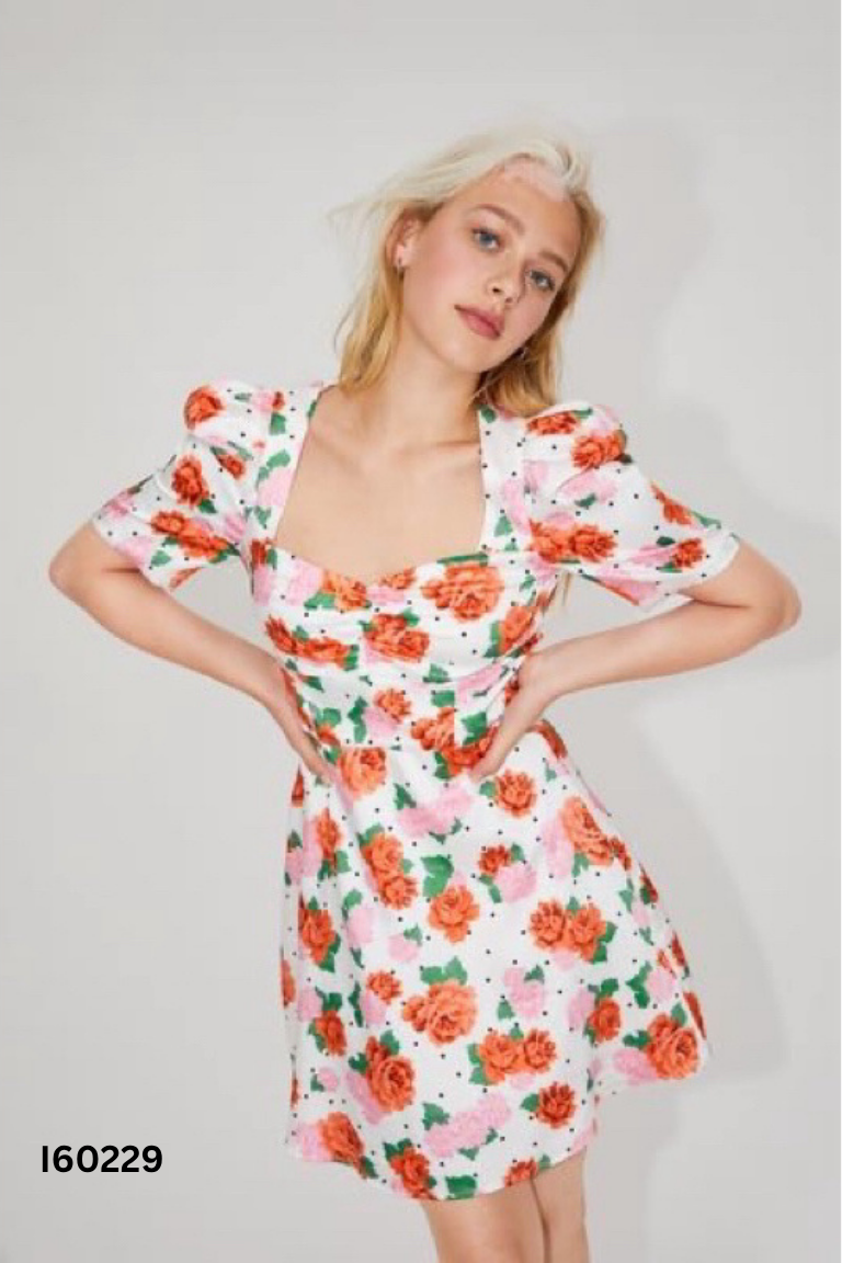 Váy trắng hoa ZARA