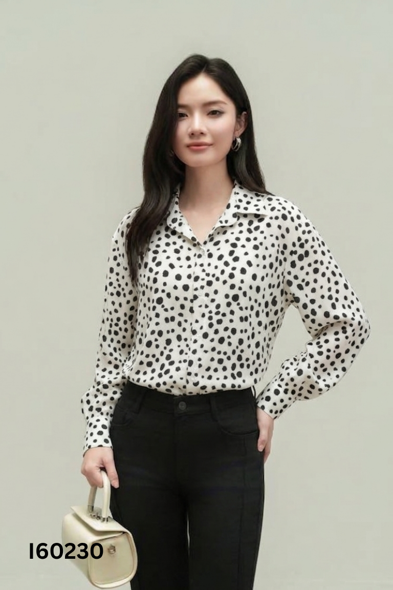 Áo sơ mi be họa tiết đen