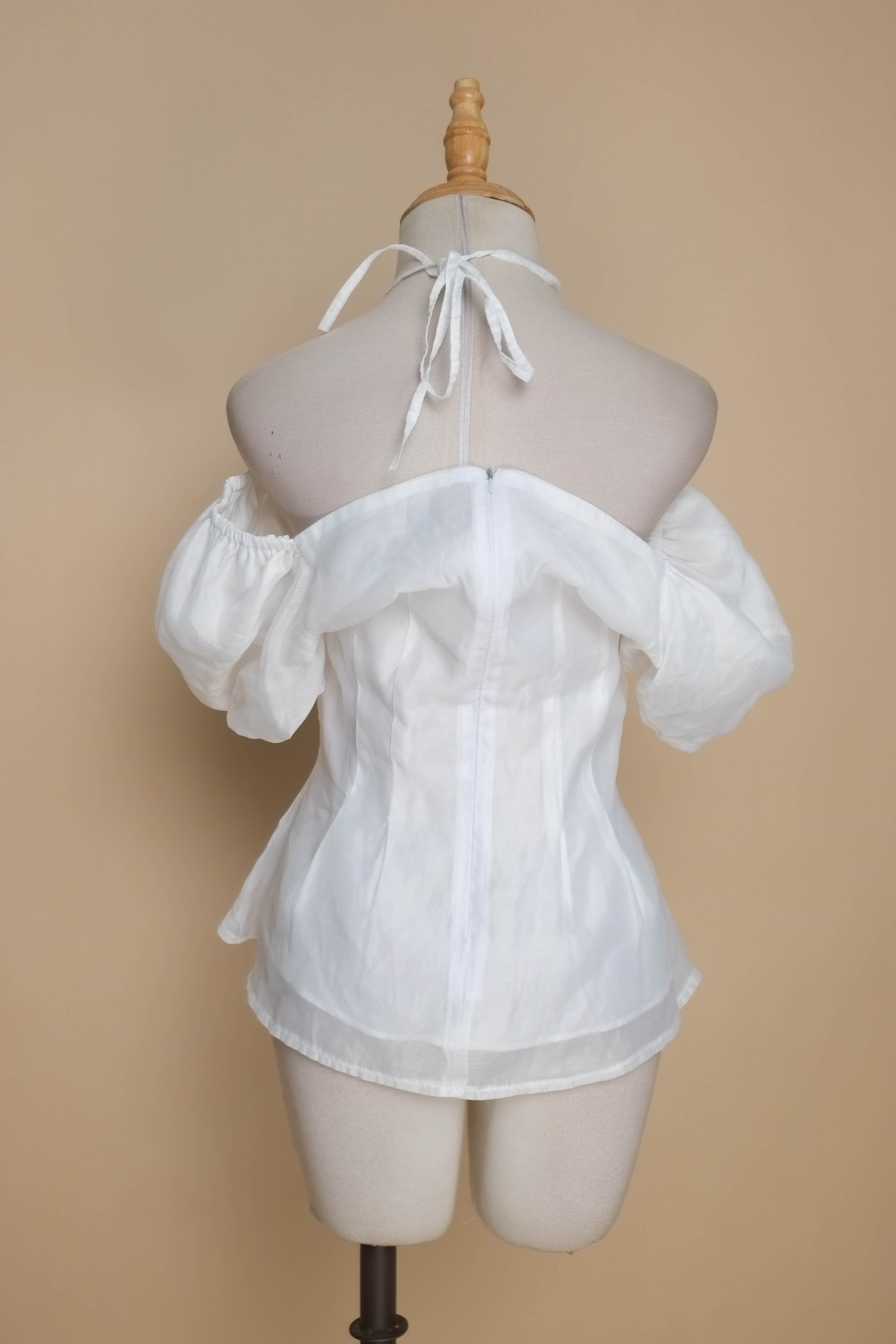 Áo ZAMY trắng buộc cổ