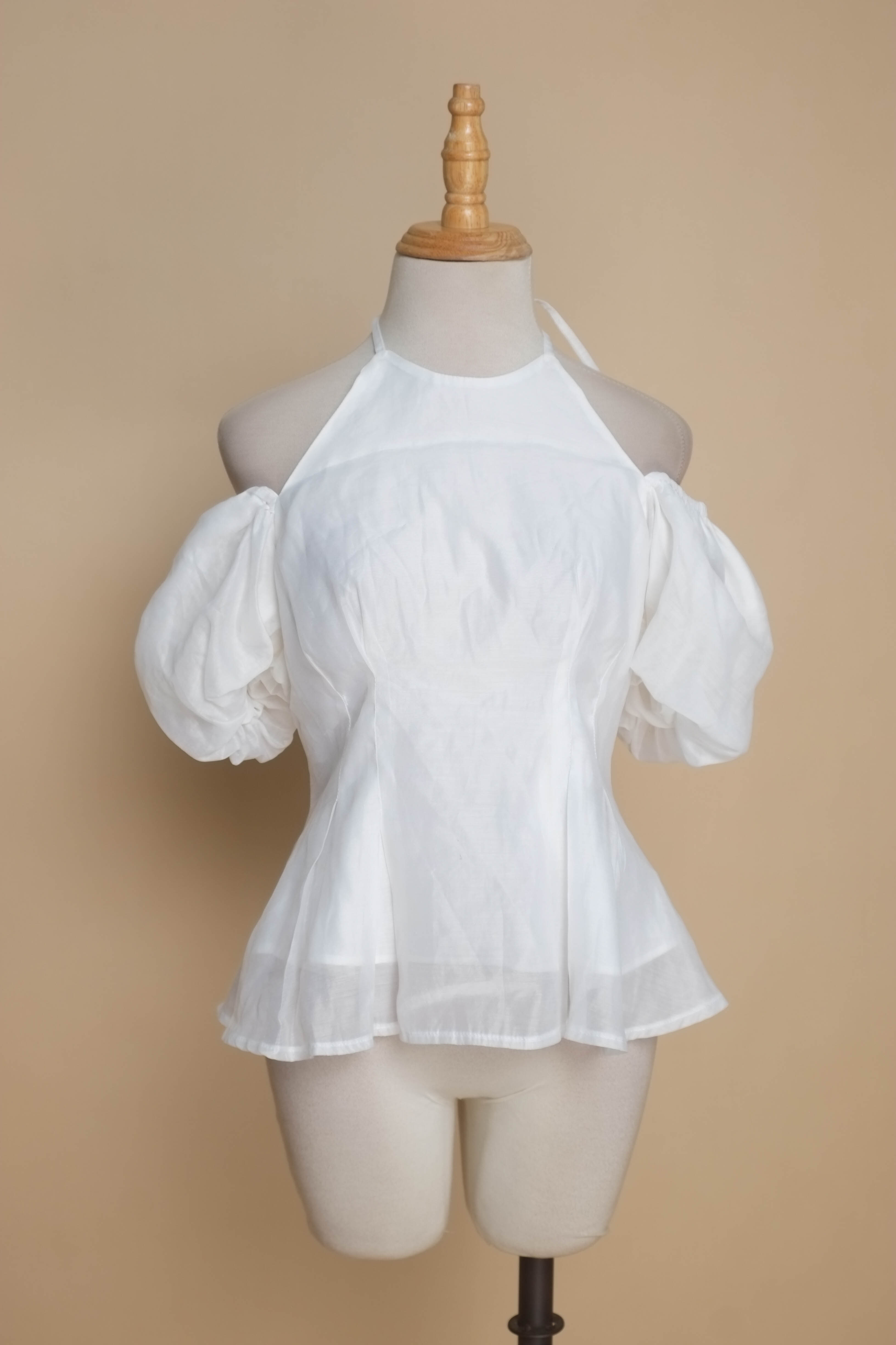 Áo ZAMY trắng buộc cổ