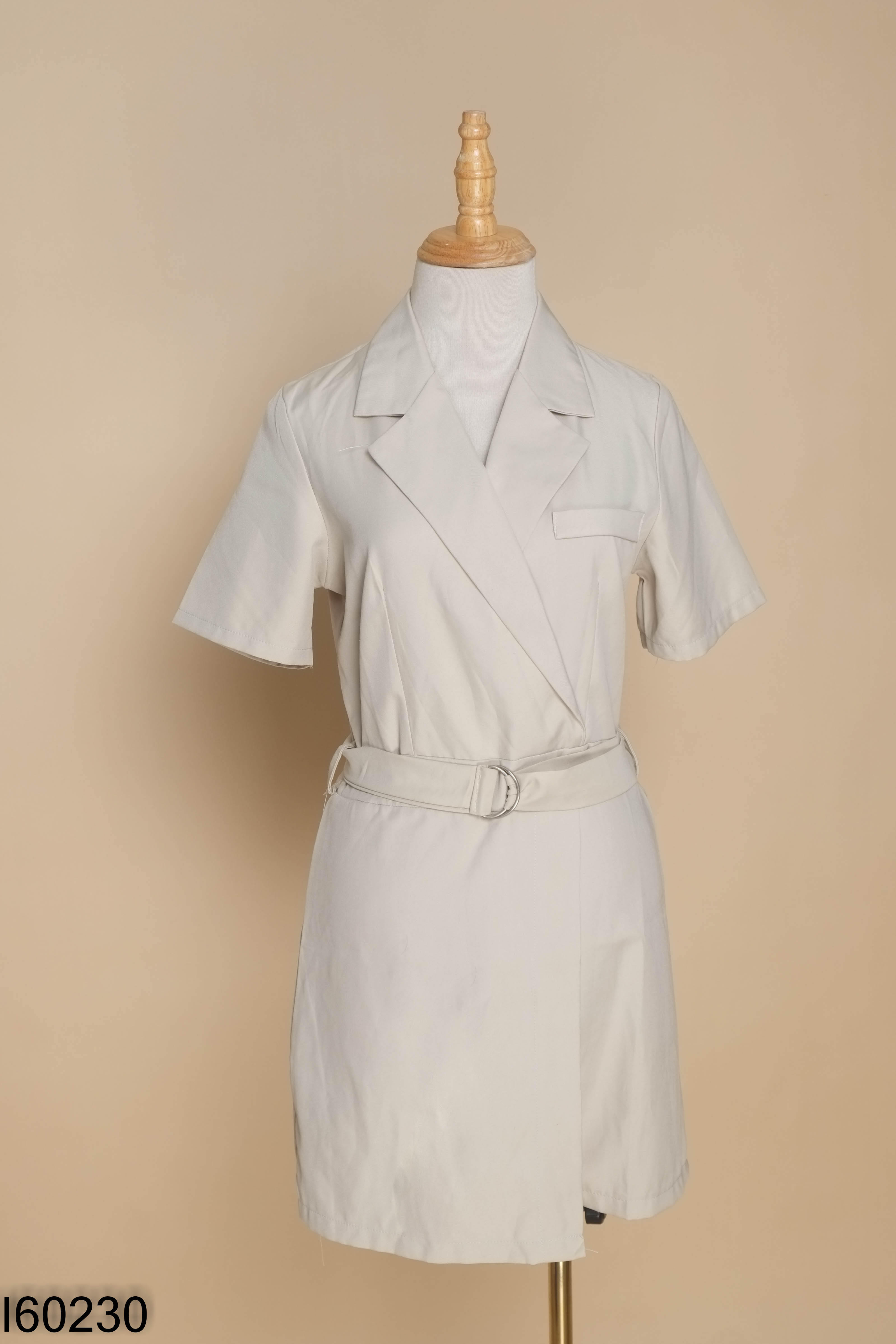Jumpsuits xanh nhạt quần shorts