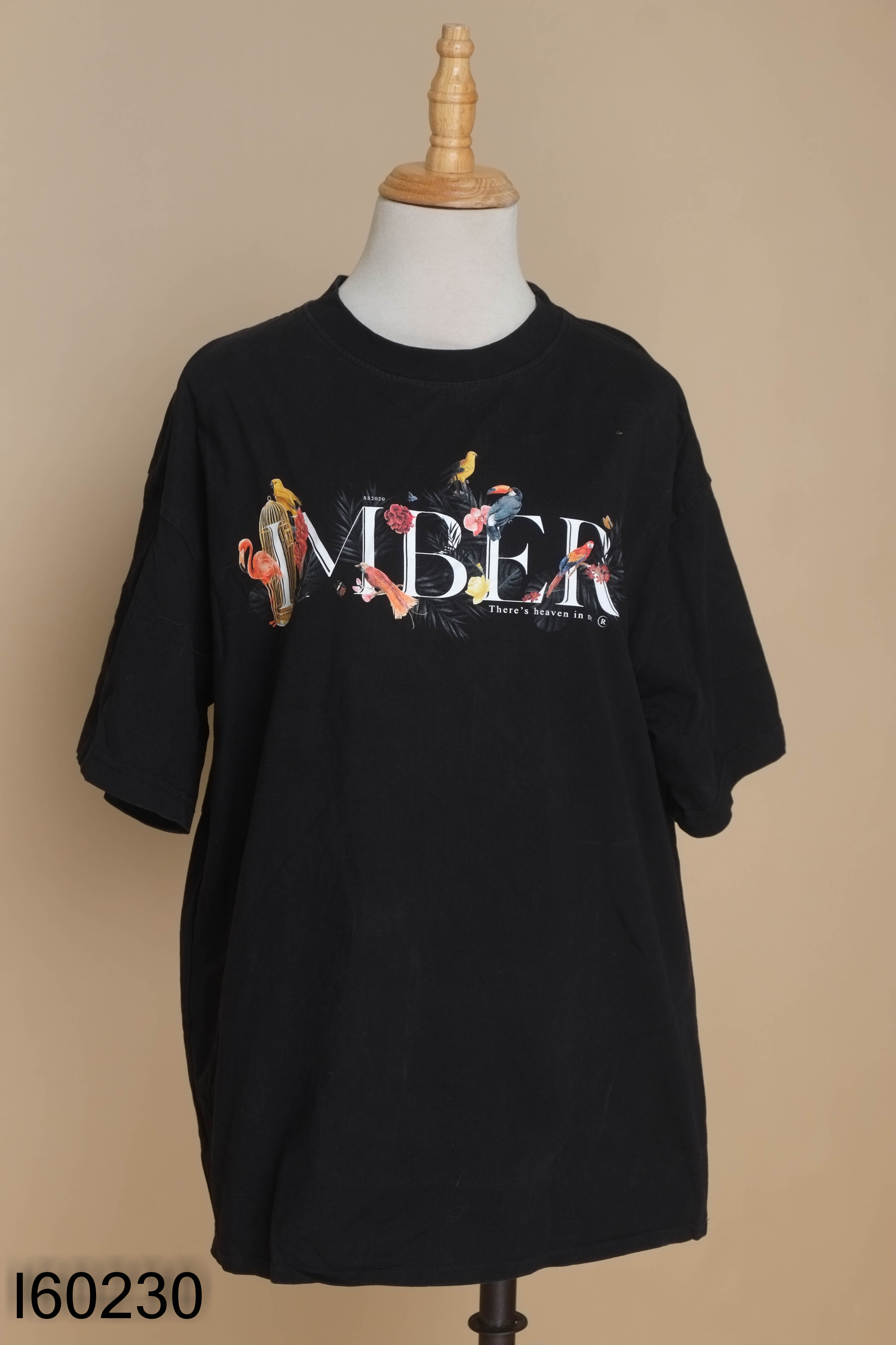 Áo IMBER STUDIO đen in chữ