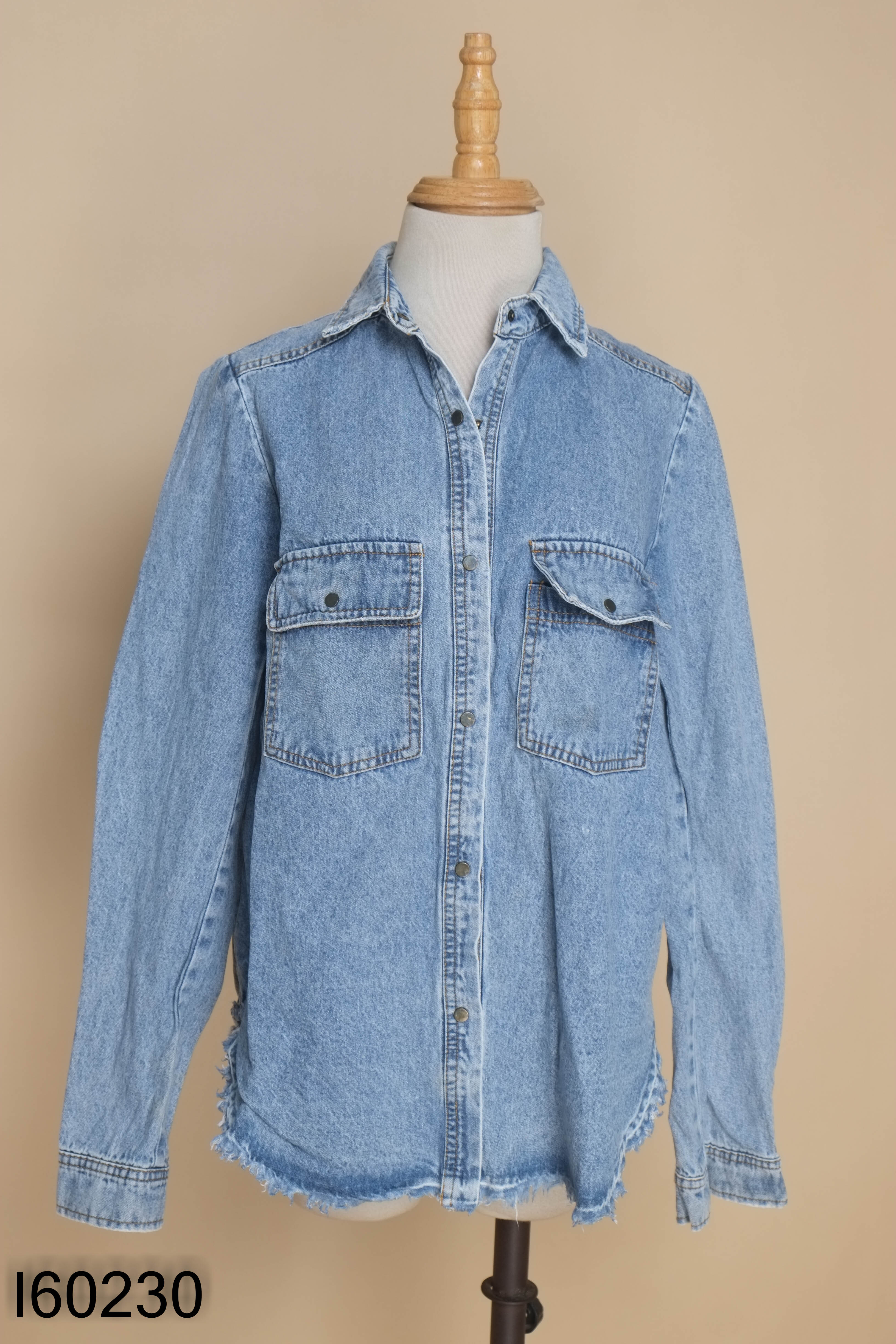 Áo sơ mi jeans xanh
