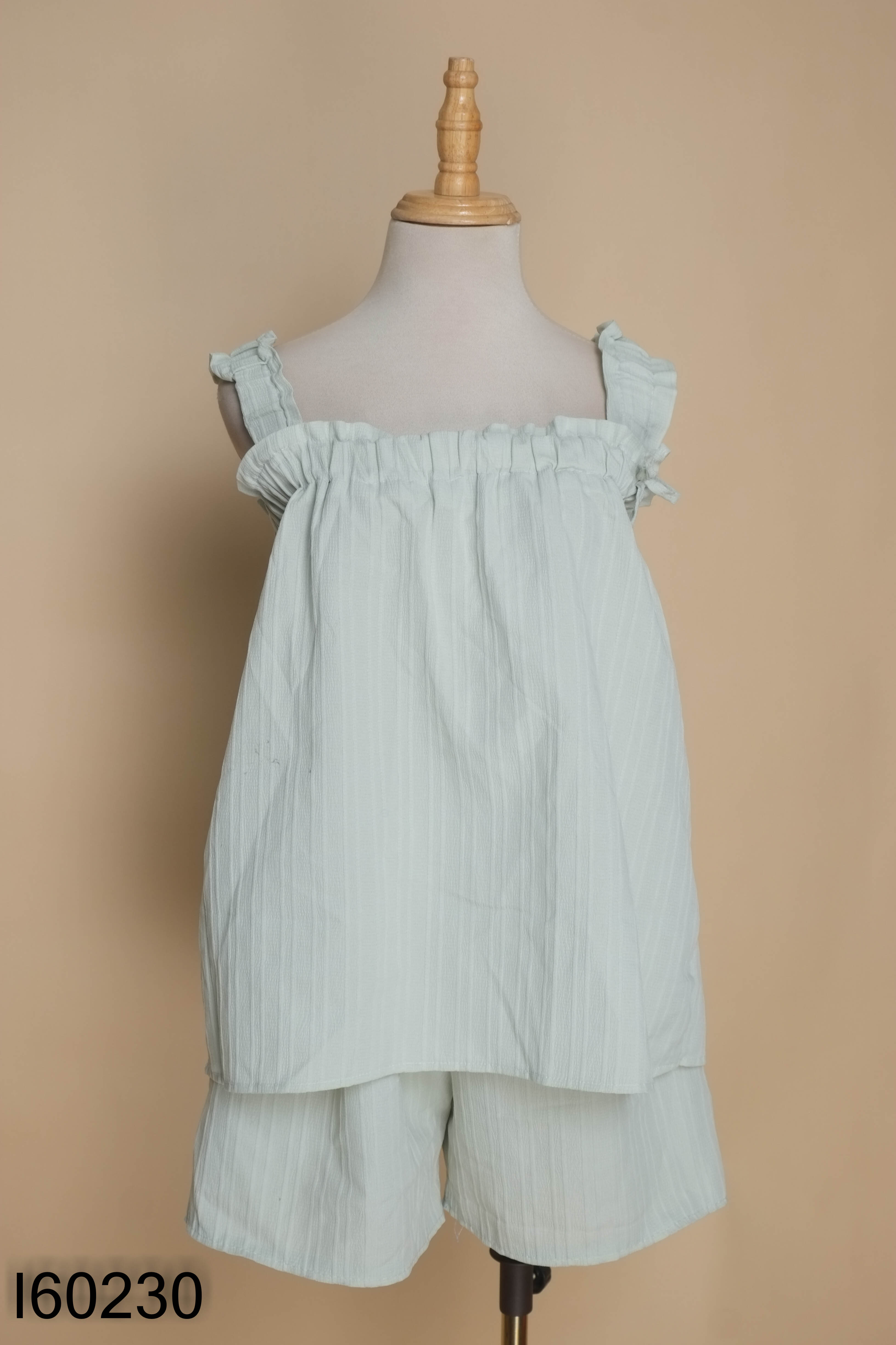 Set Áo hai dây xanh + quần shorts