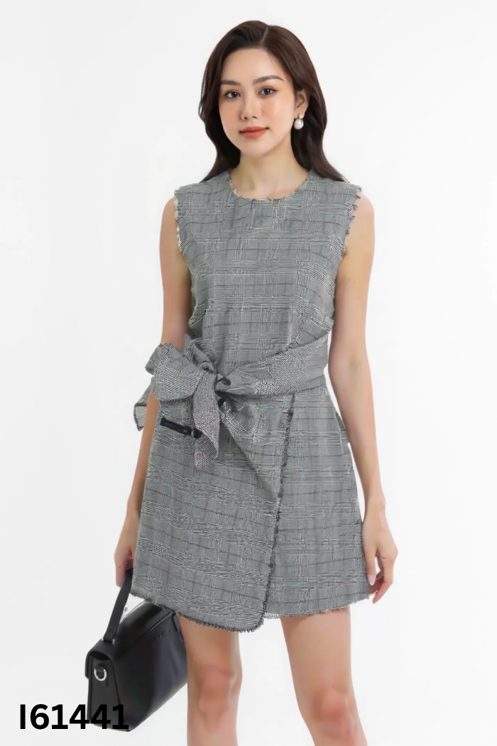 Váy IVY MODA xám kẻ sọc