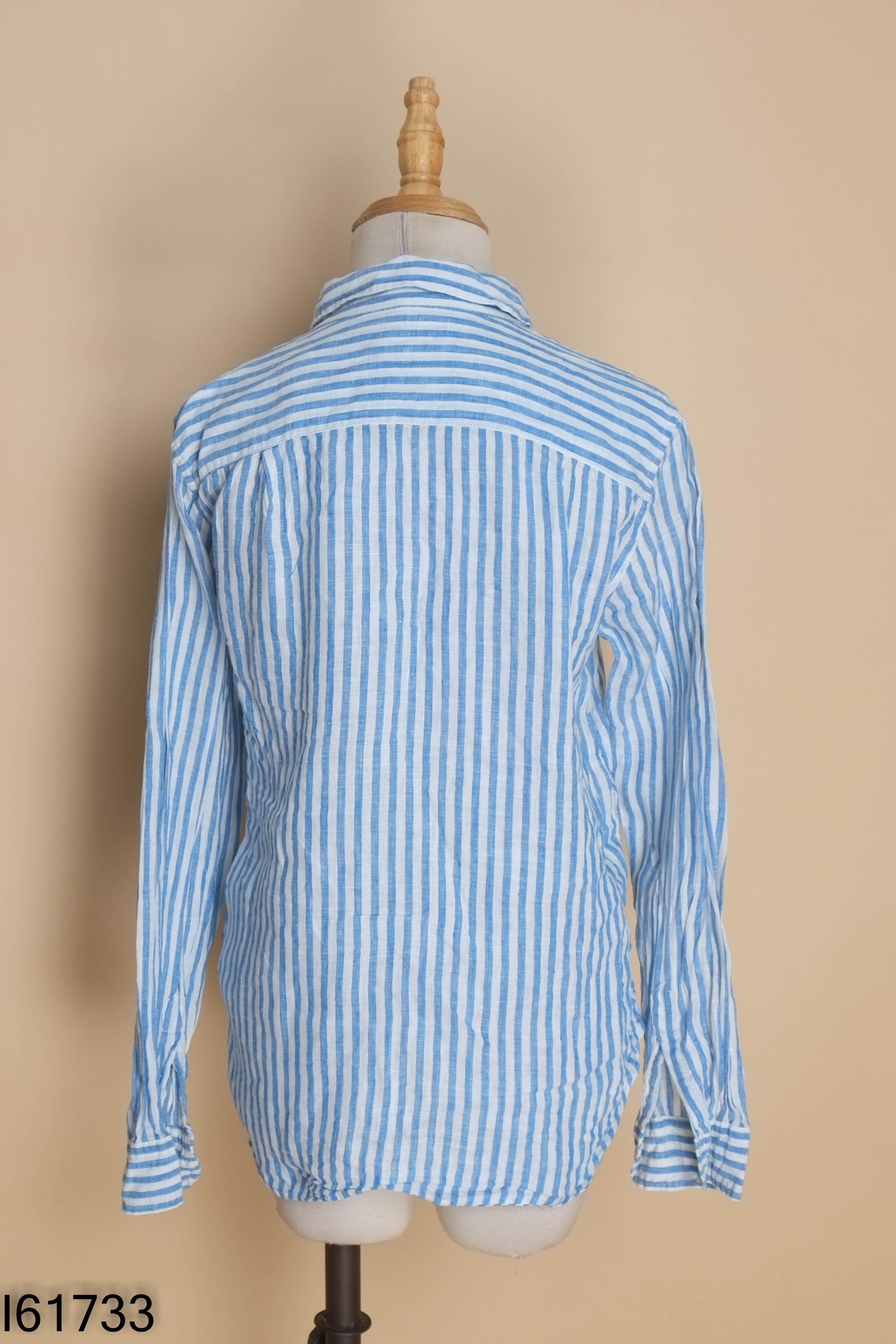 Áo sơ mi xanh kẻ UNIQLO