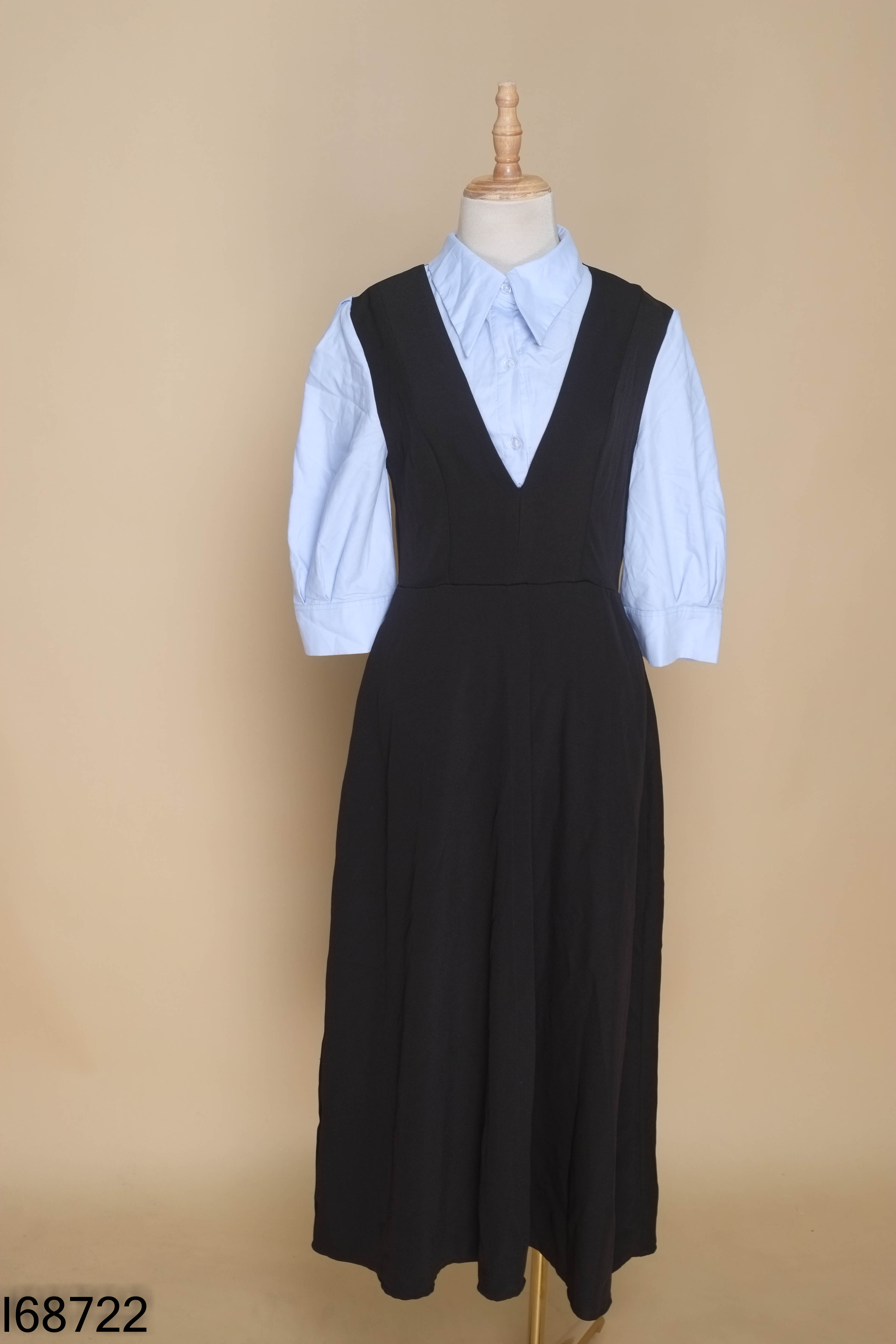 Váy đen MIO LADY phối cổ xanh