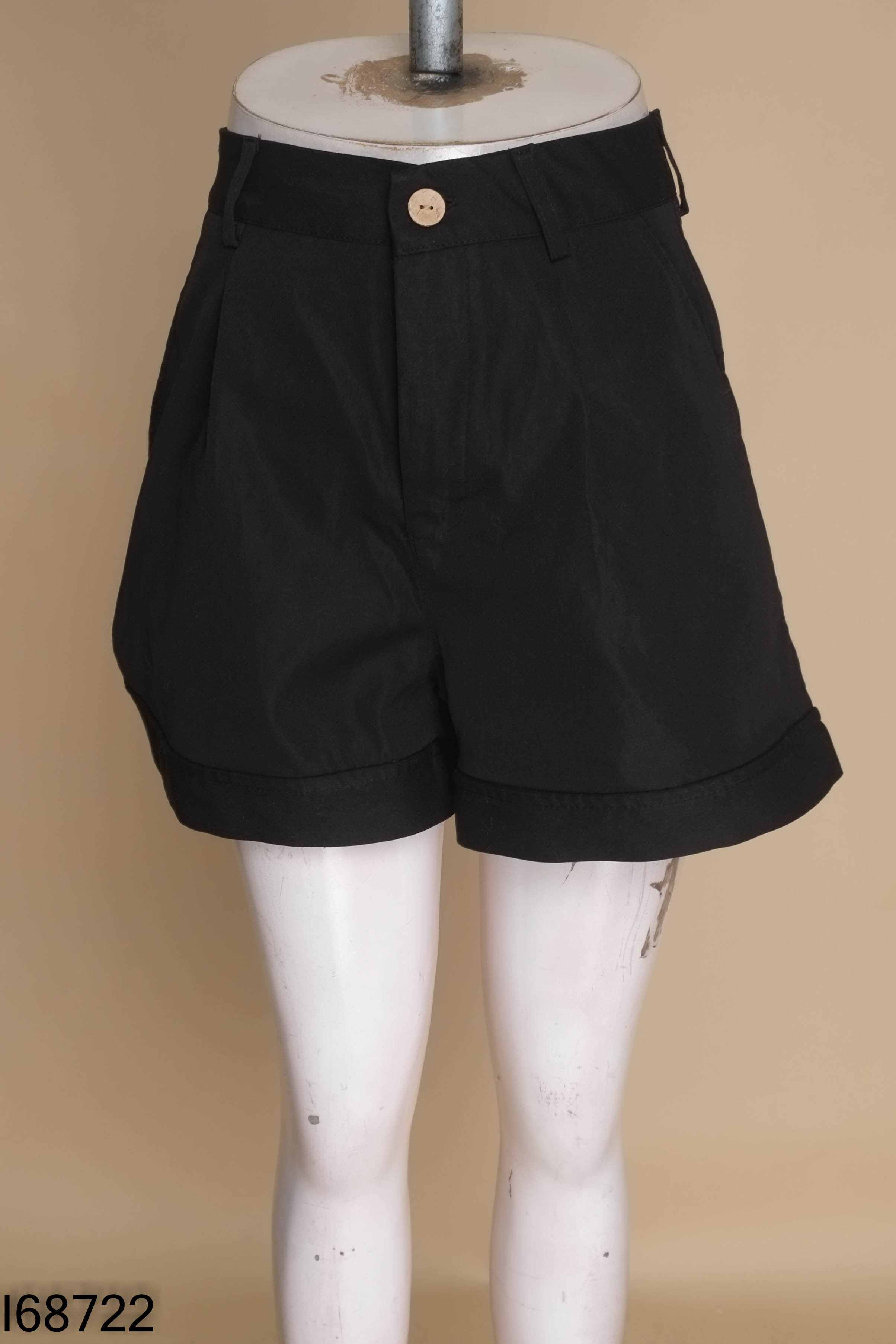 Quần shorts UFO BASIC đen