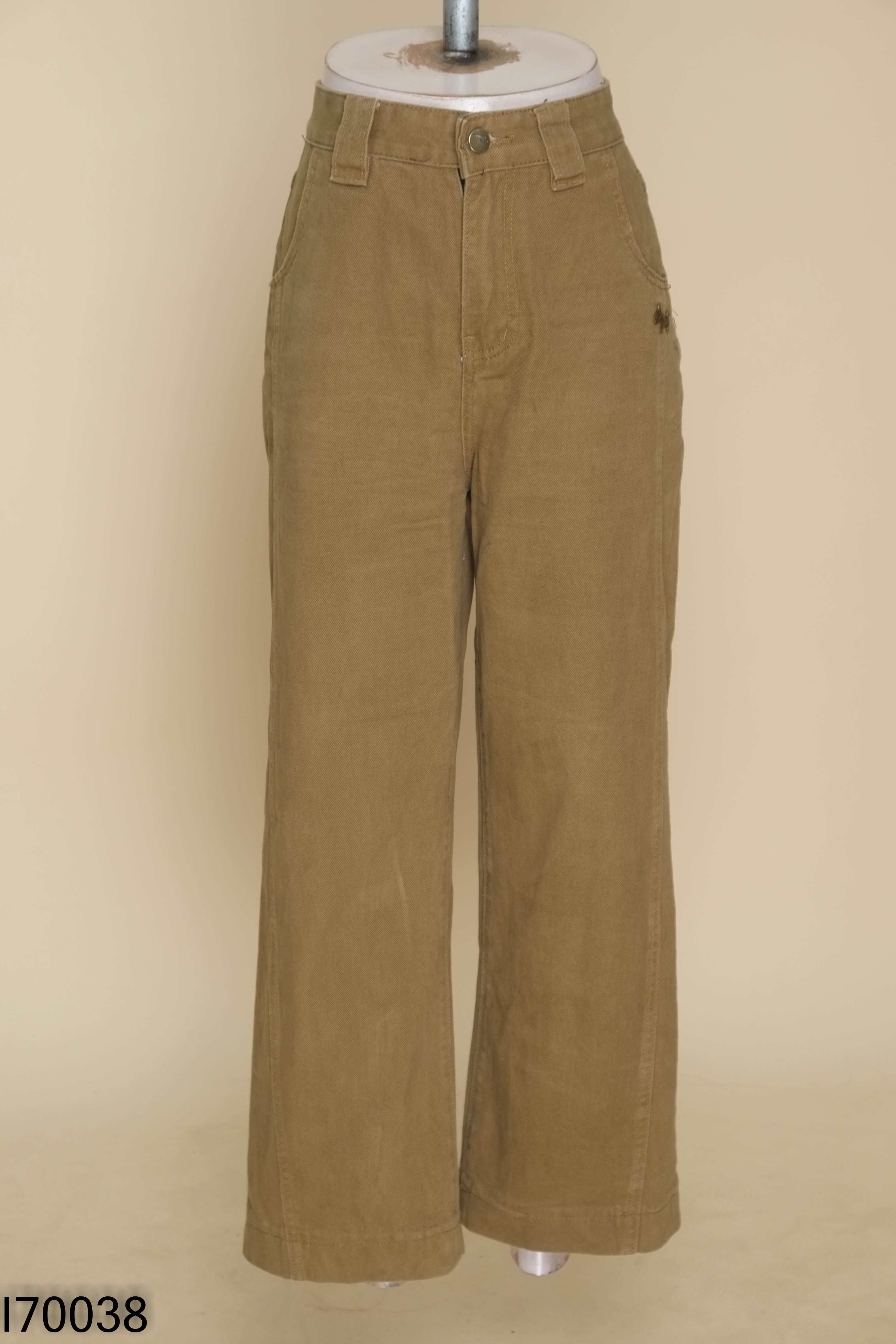 Quần jeans nâu suông