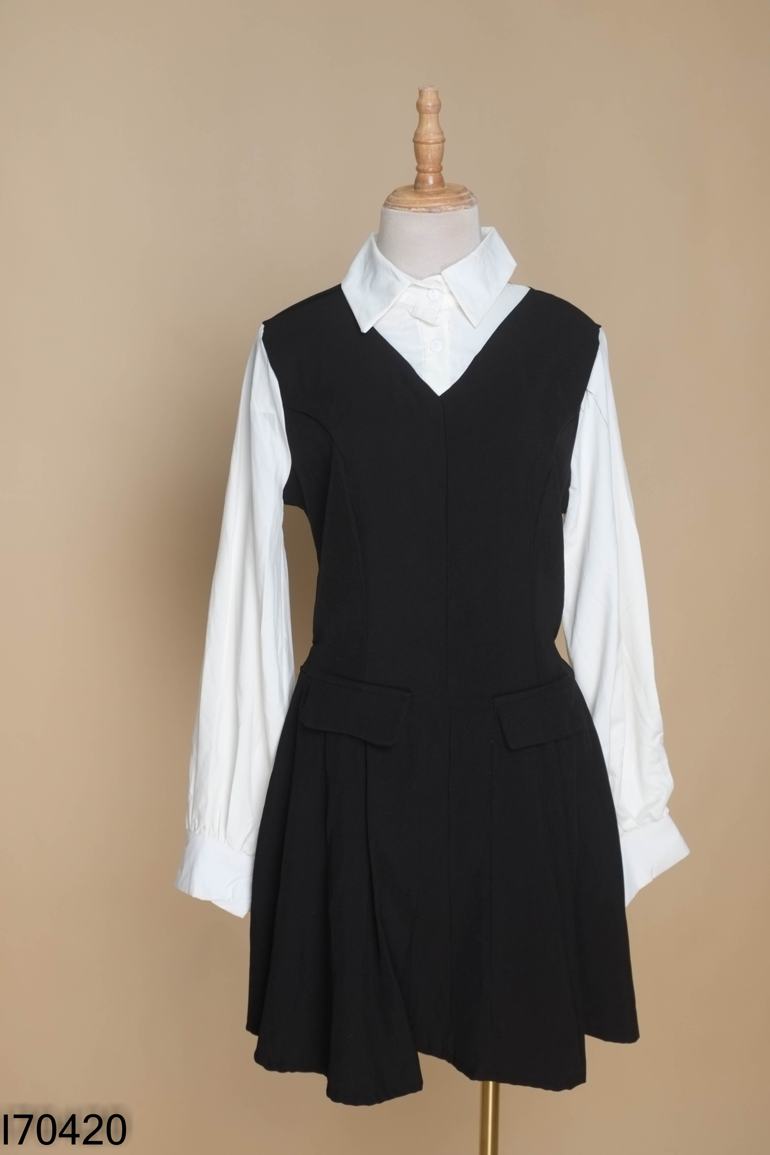NEWTAG váy đen mix trắng
