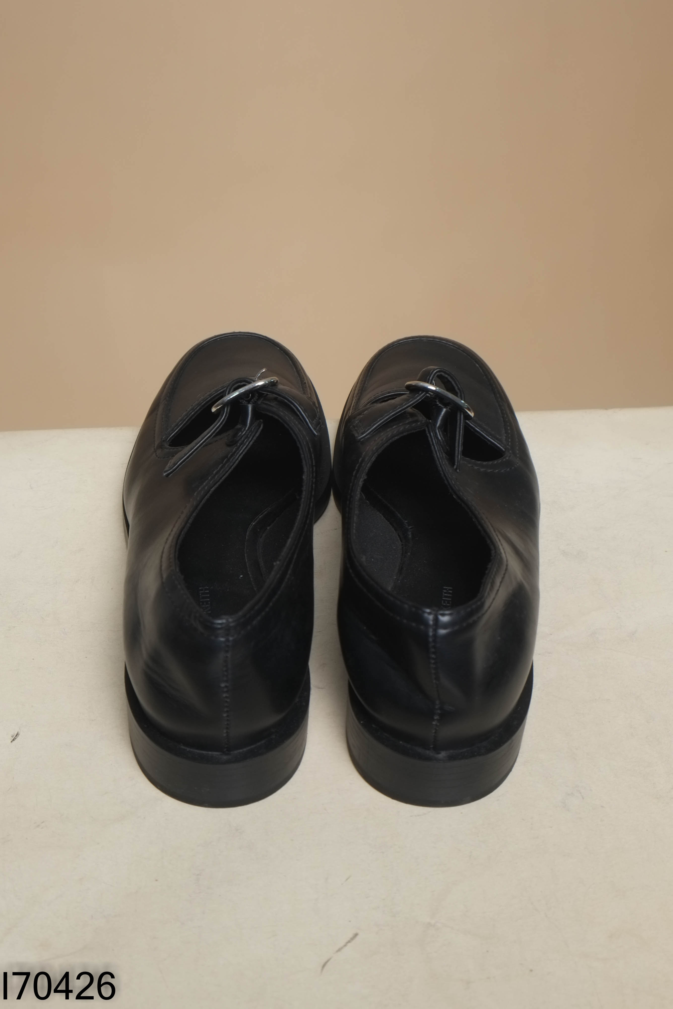 Giày CHARLES & KEITH da đen