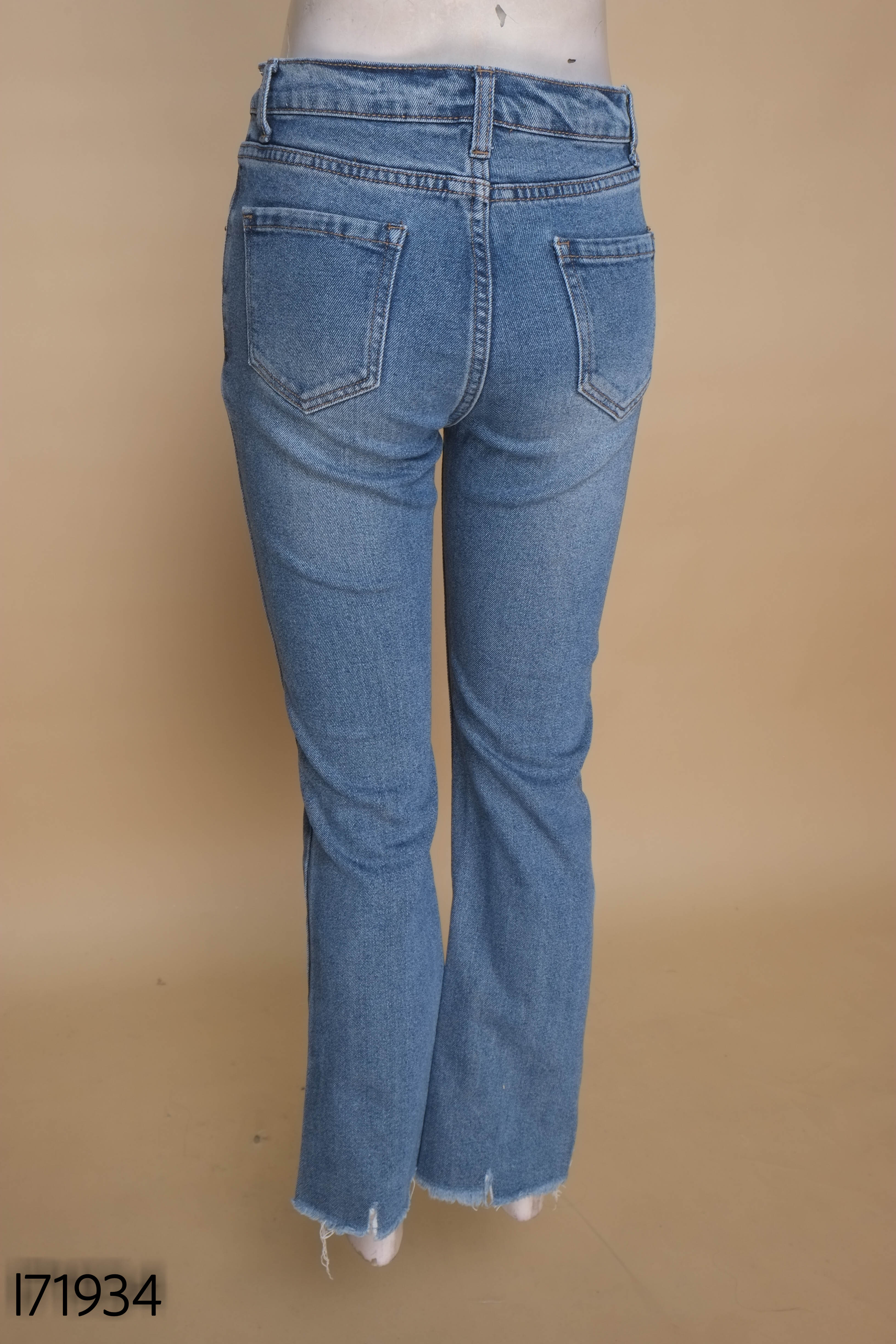 Quần jeans xanh FIONA ống tua rua