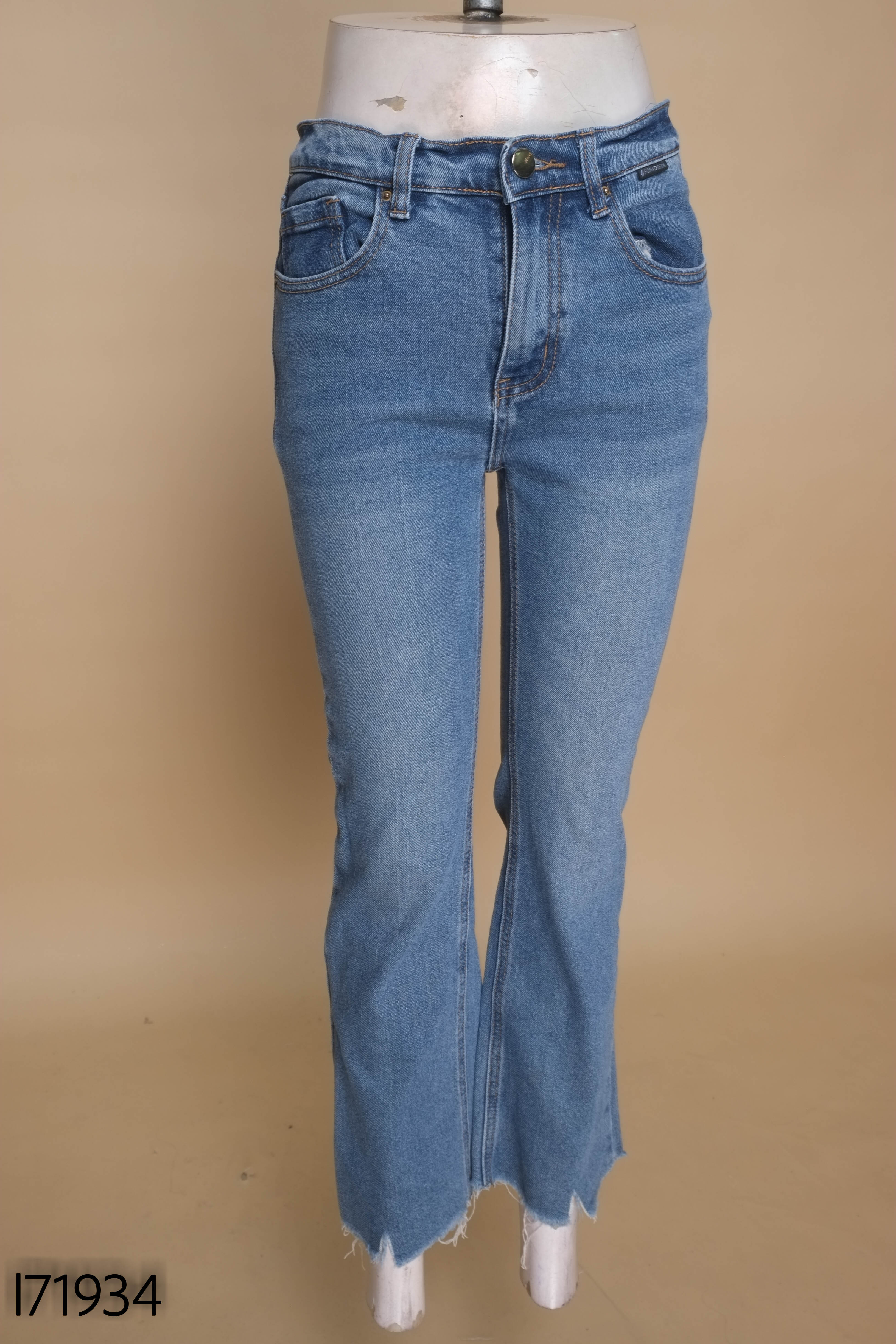 Quần jeans xanh FIONA ống tua rua