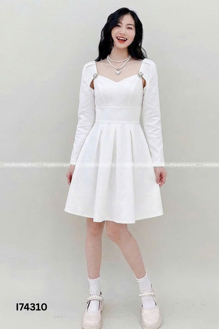 Váy trắng TIIN đính đá