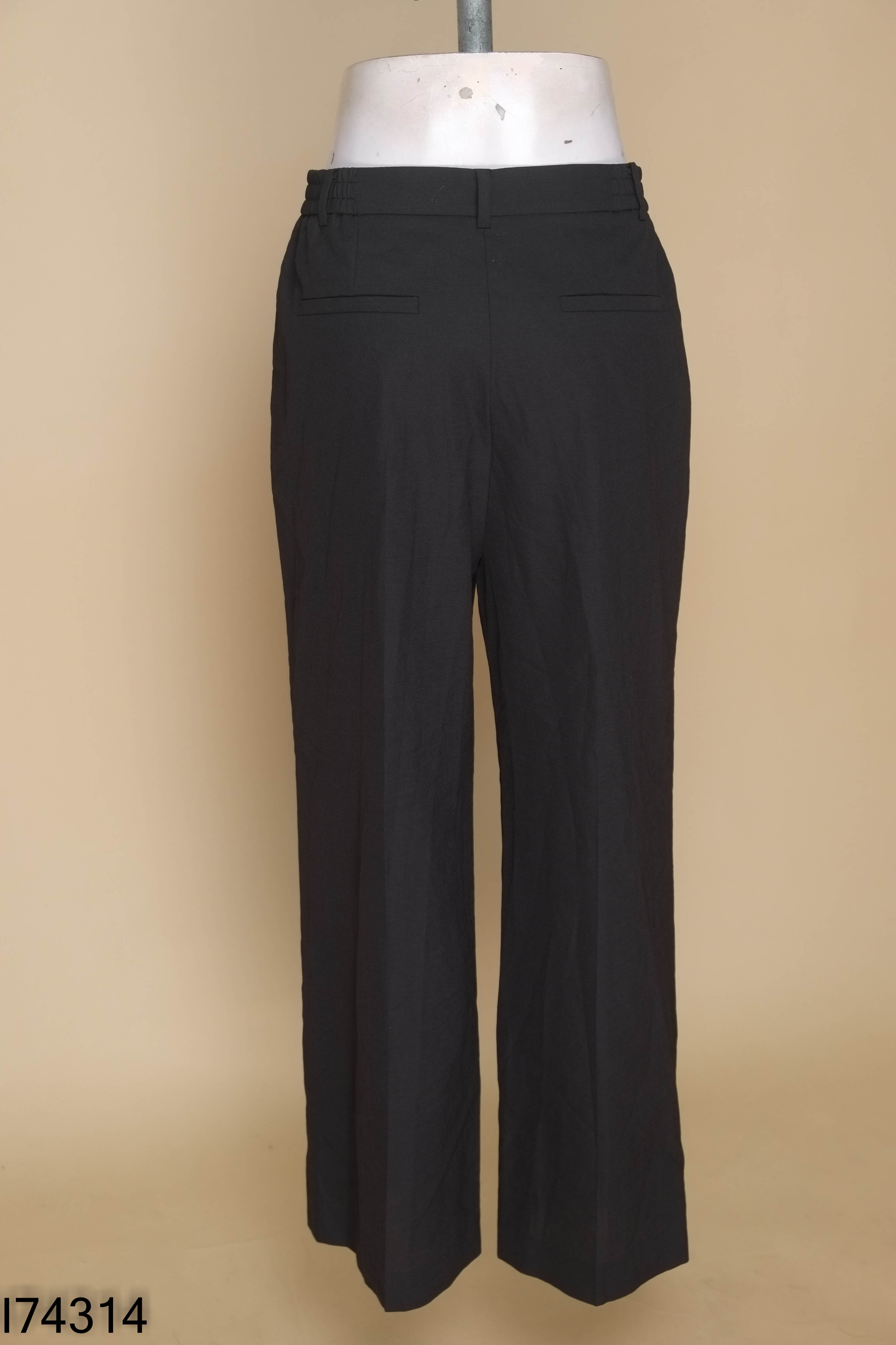 Quần suông SPAO đen