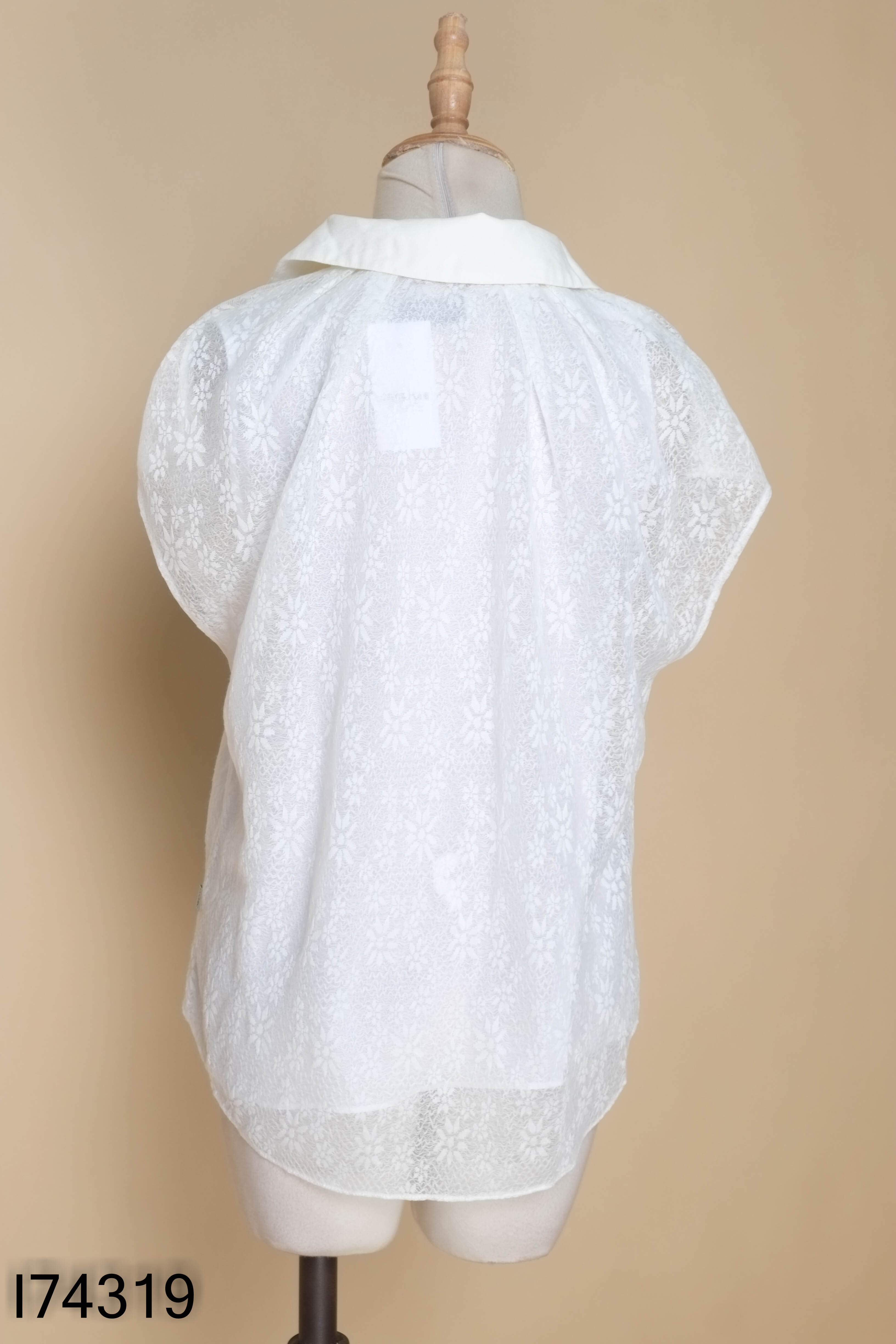 Áo ren trắng D.CHIC cổ sơ mi