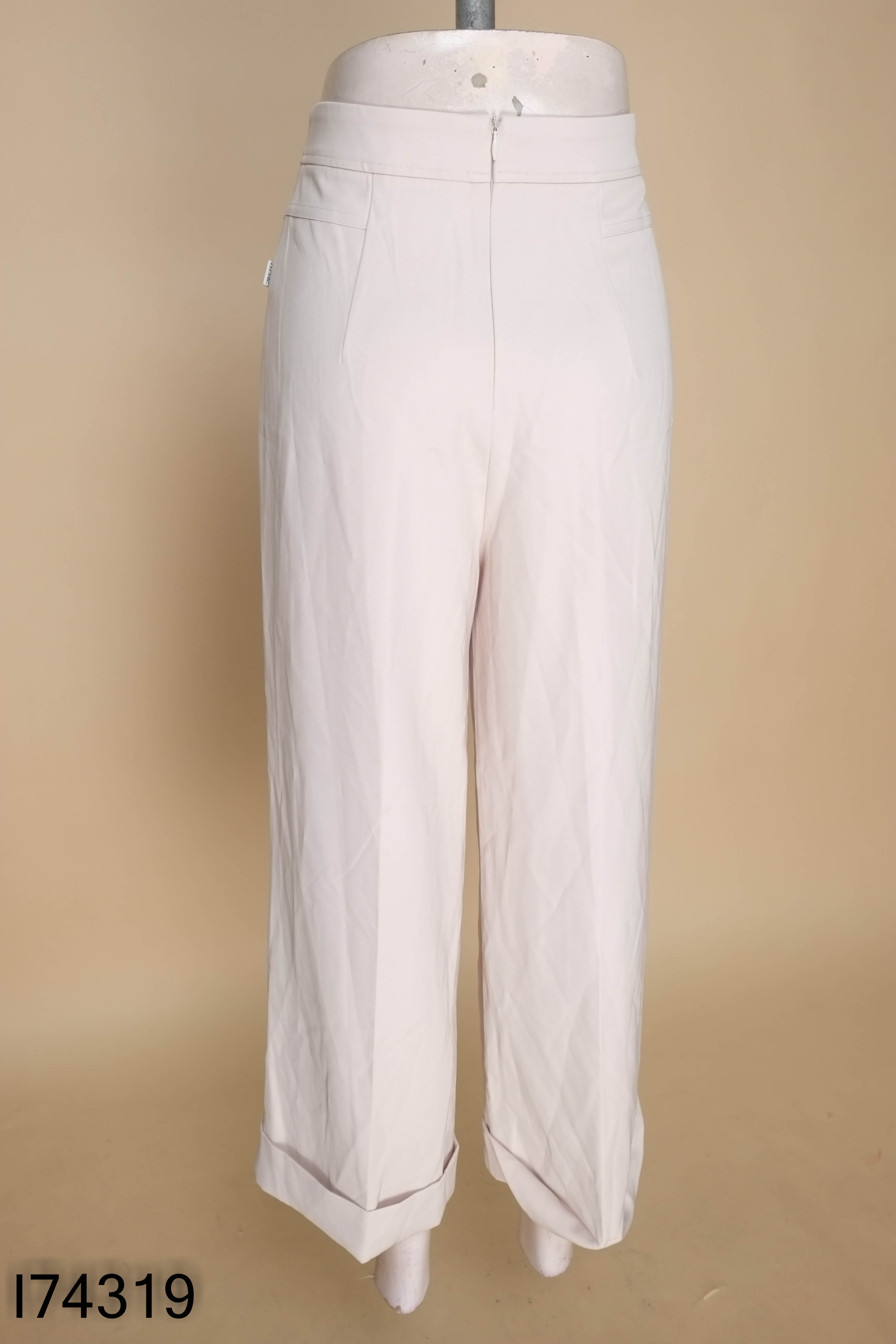 Quần be D.CHIC gấp gấu