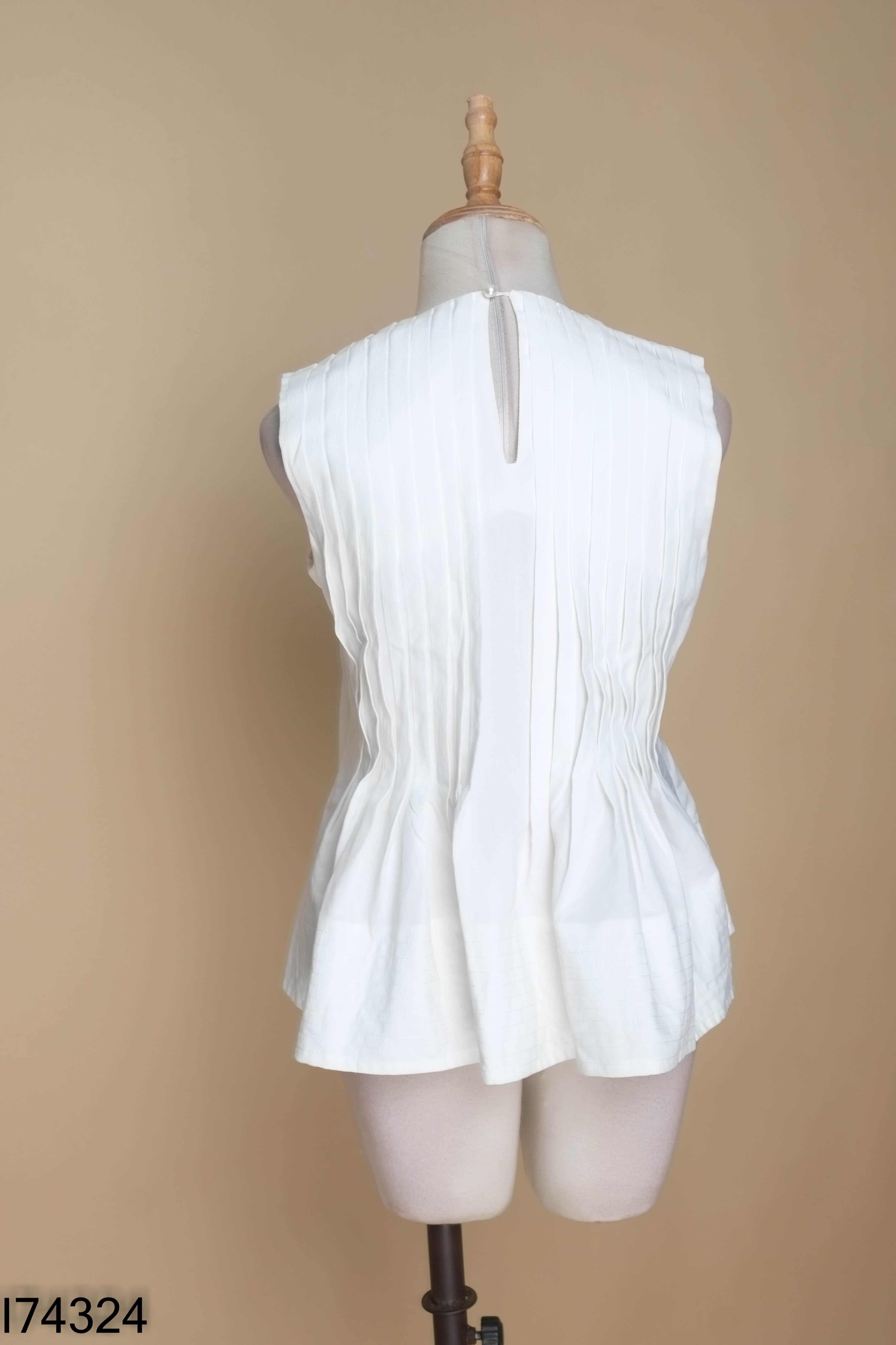 NEWTAG Áo trắng JOELLA xếp ly