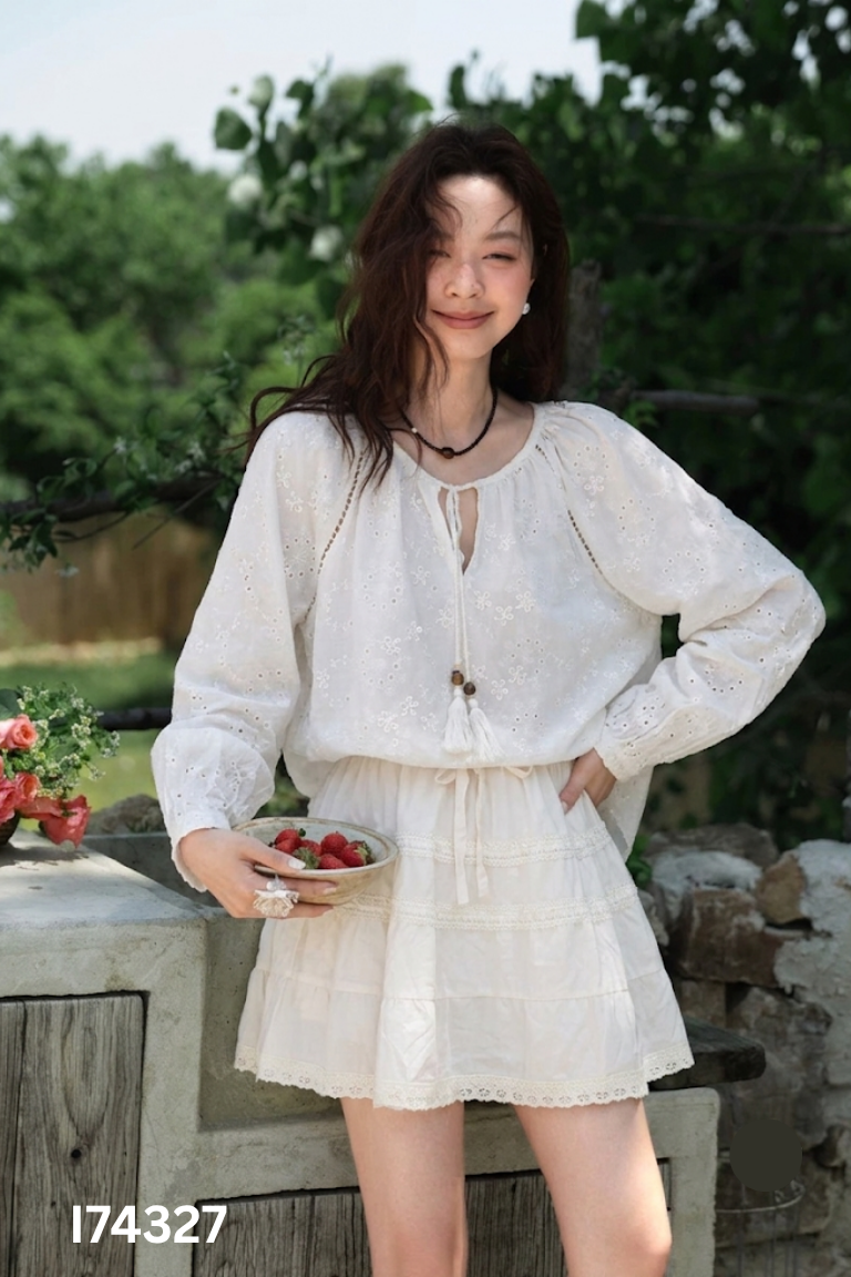 Set Áo be MINJI DESIGN Y H2 thêu hoa + chân váy