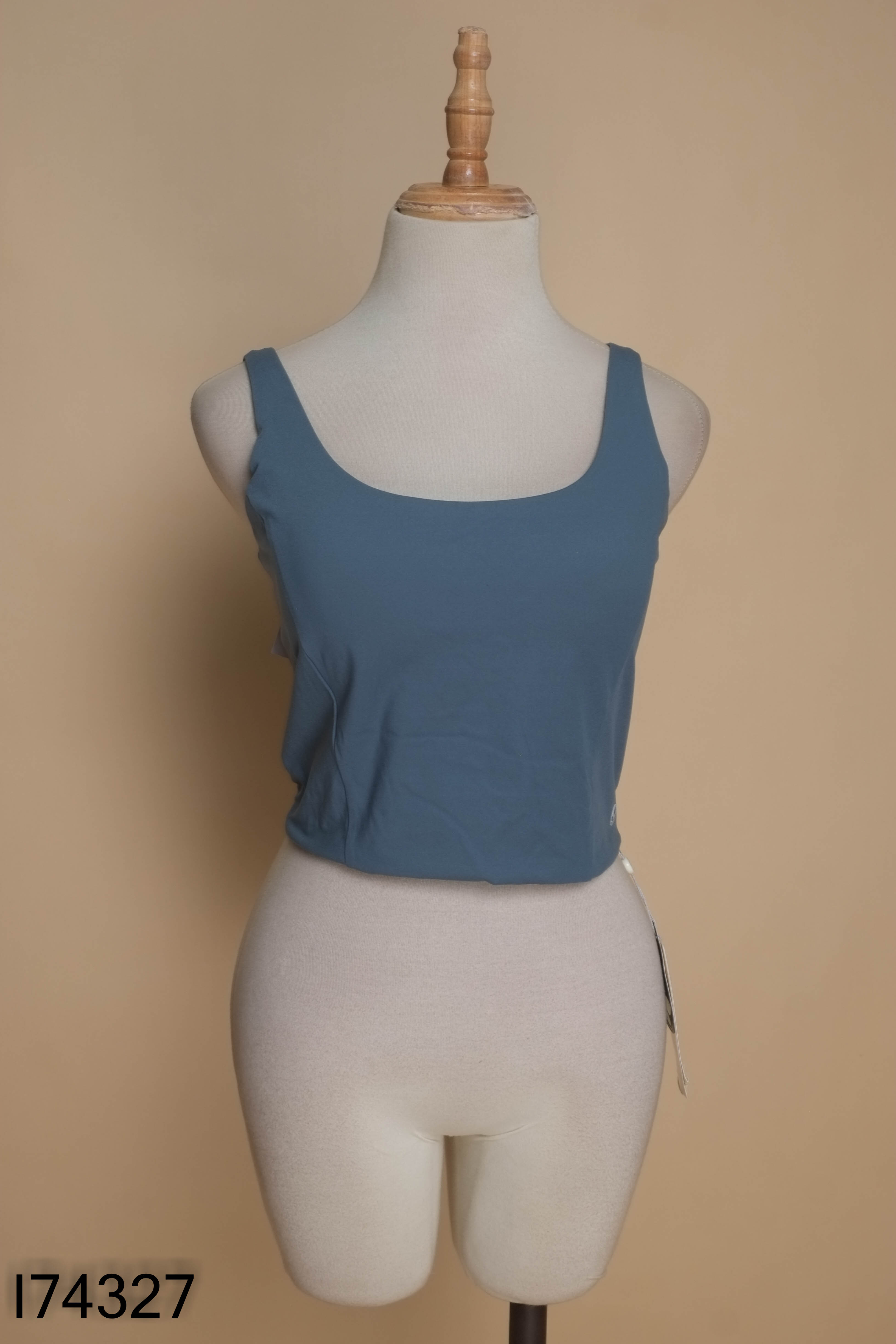 NEWTAG Áo tập xanh