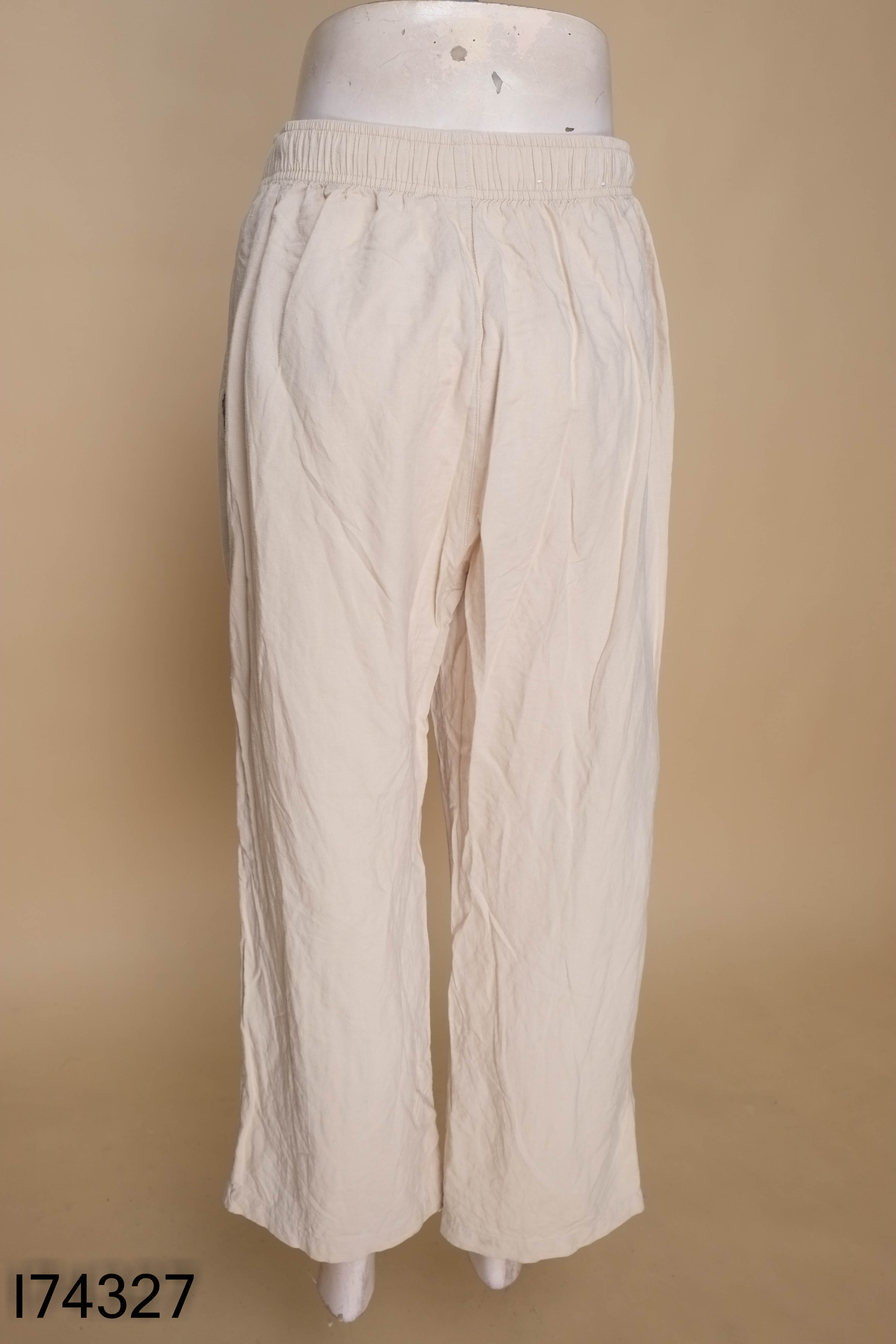 Quần linen UNIQLO be