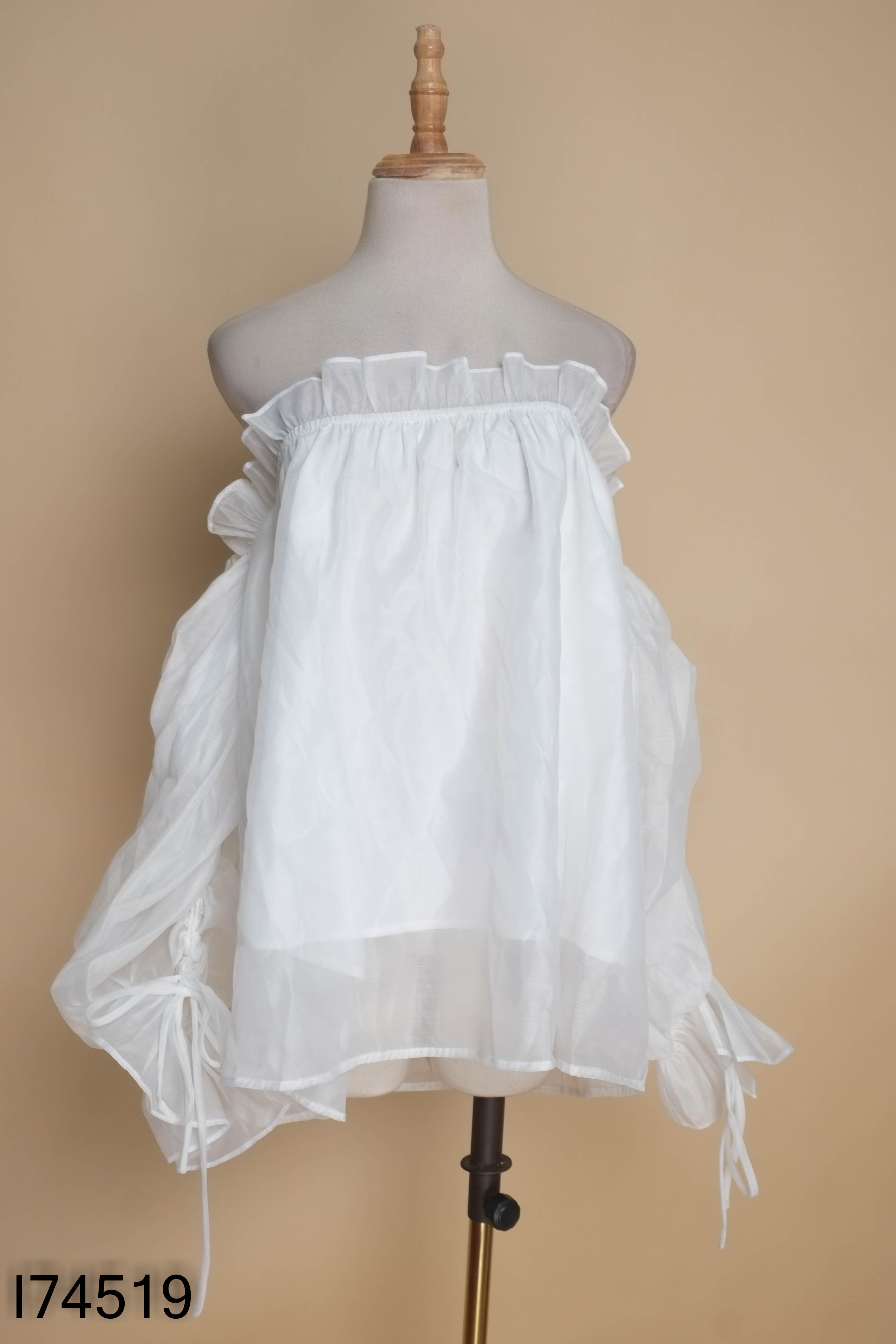 Áo sơ mi GERME YOUTH trắng trễ vai