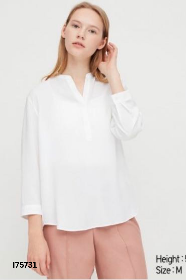 Áo UNIQLO trắng trơn