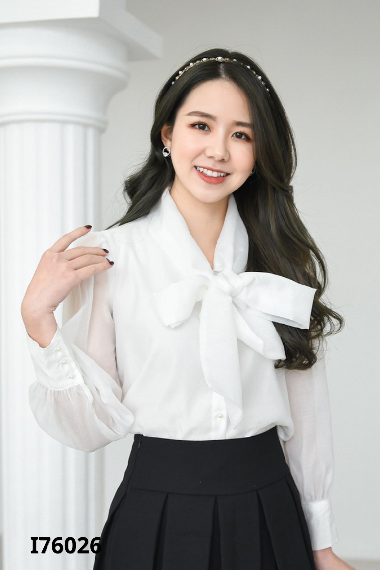 Áo sơ mi voan trắng ROSARA phối nơ
