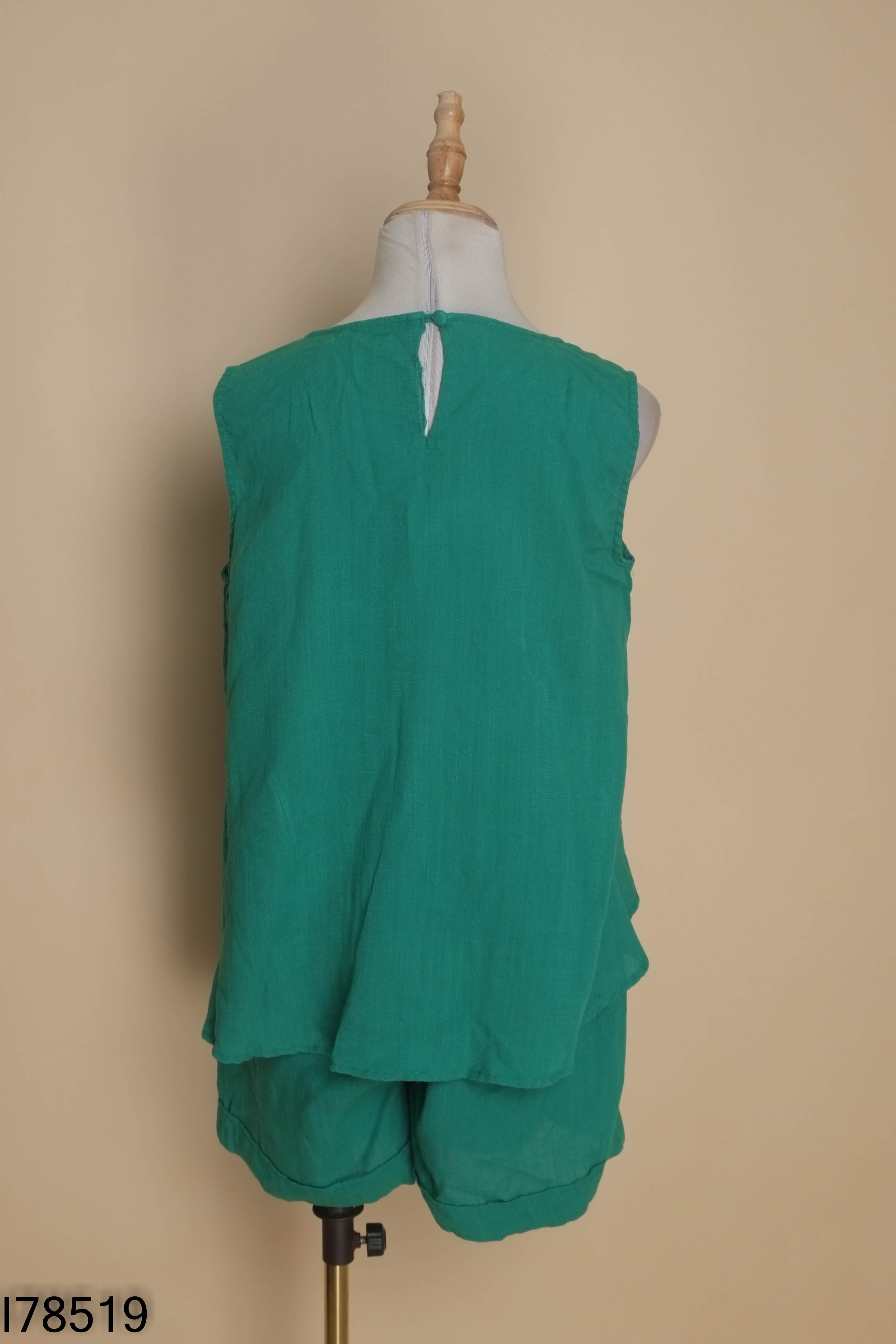 Set Áo đũi xanh + quần shorts