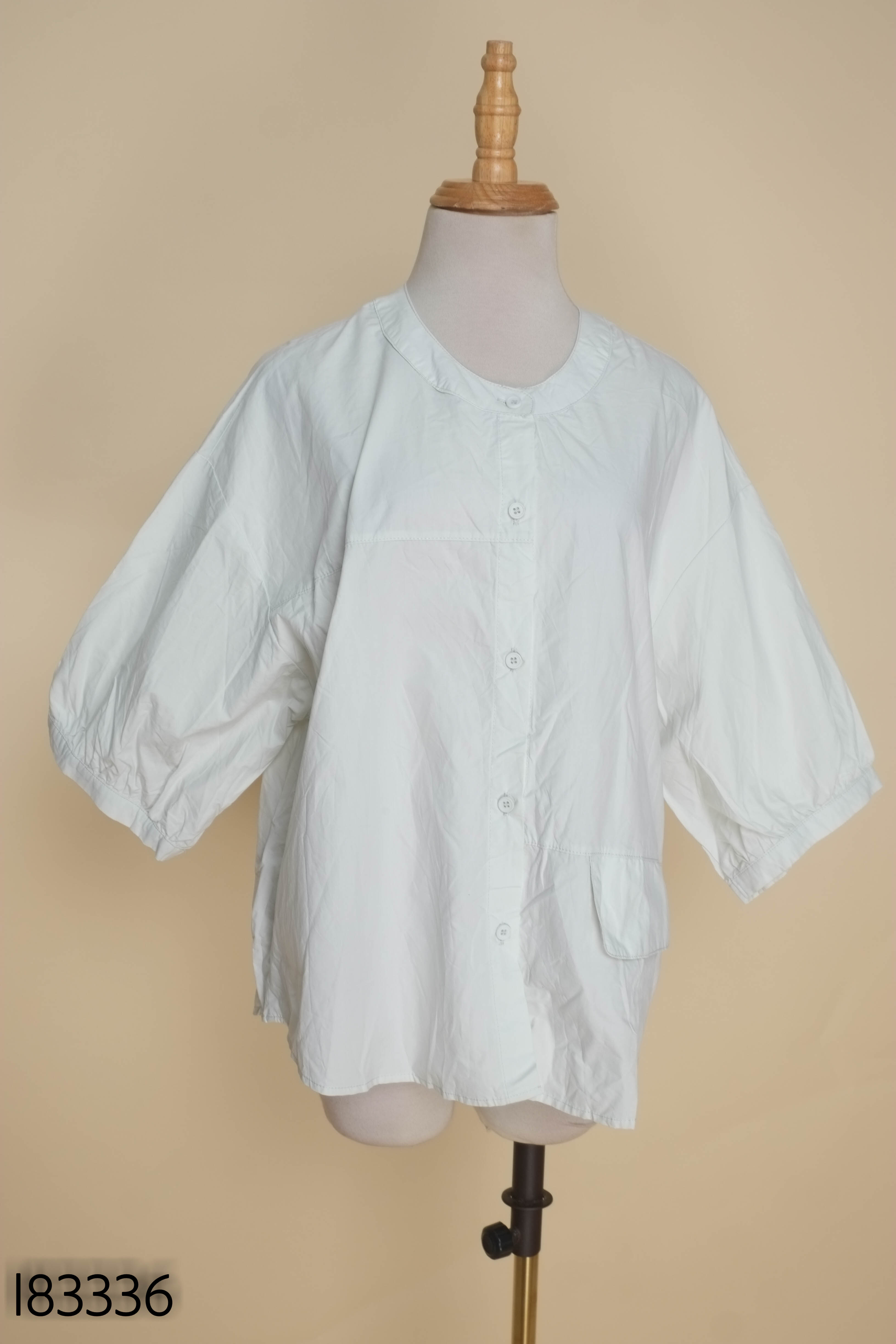 Áo xanh thô mềm cổ tròn