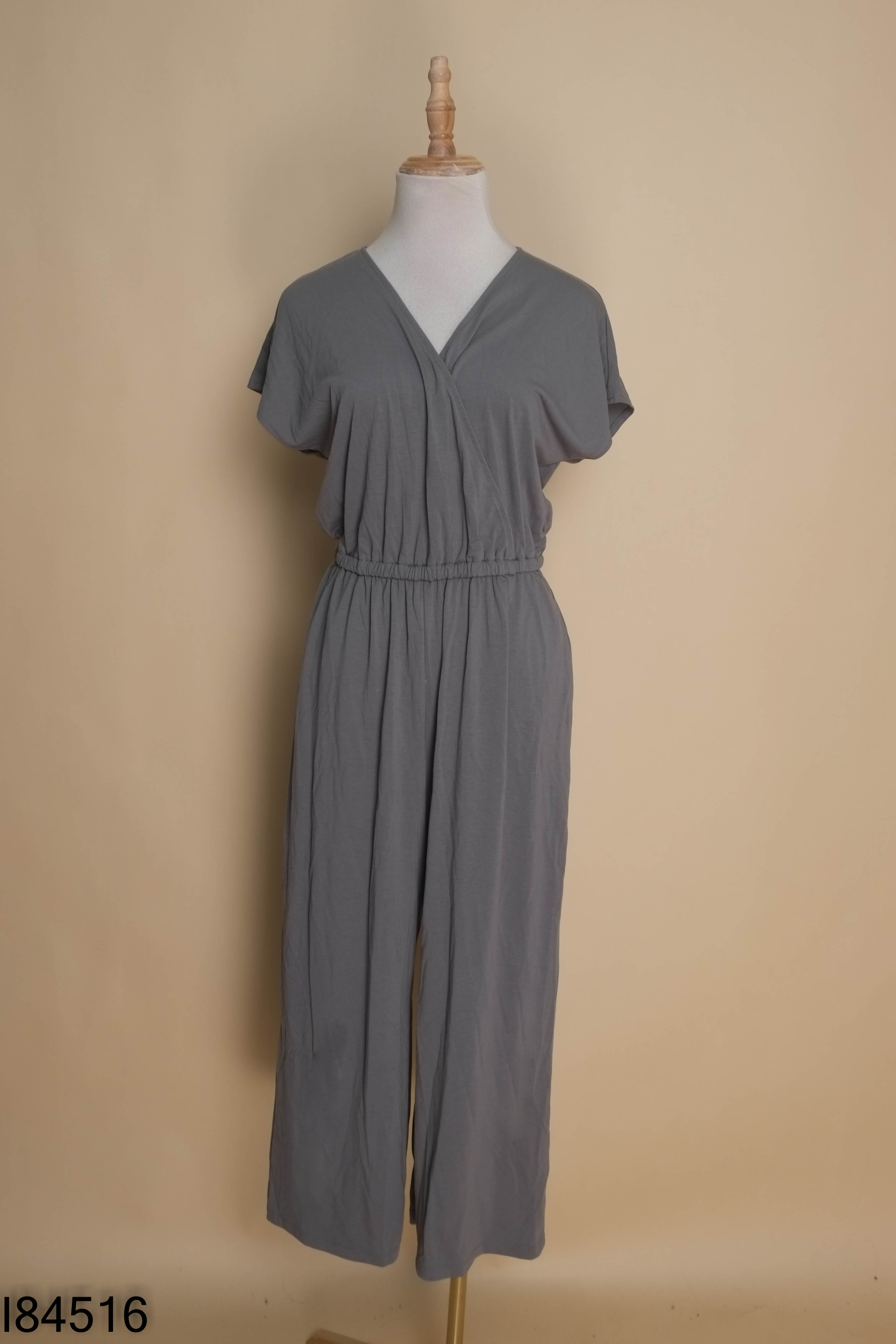 Jumpsuits UNIQLO xanh chéo ngực