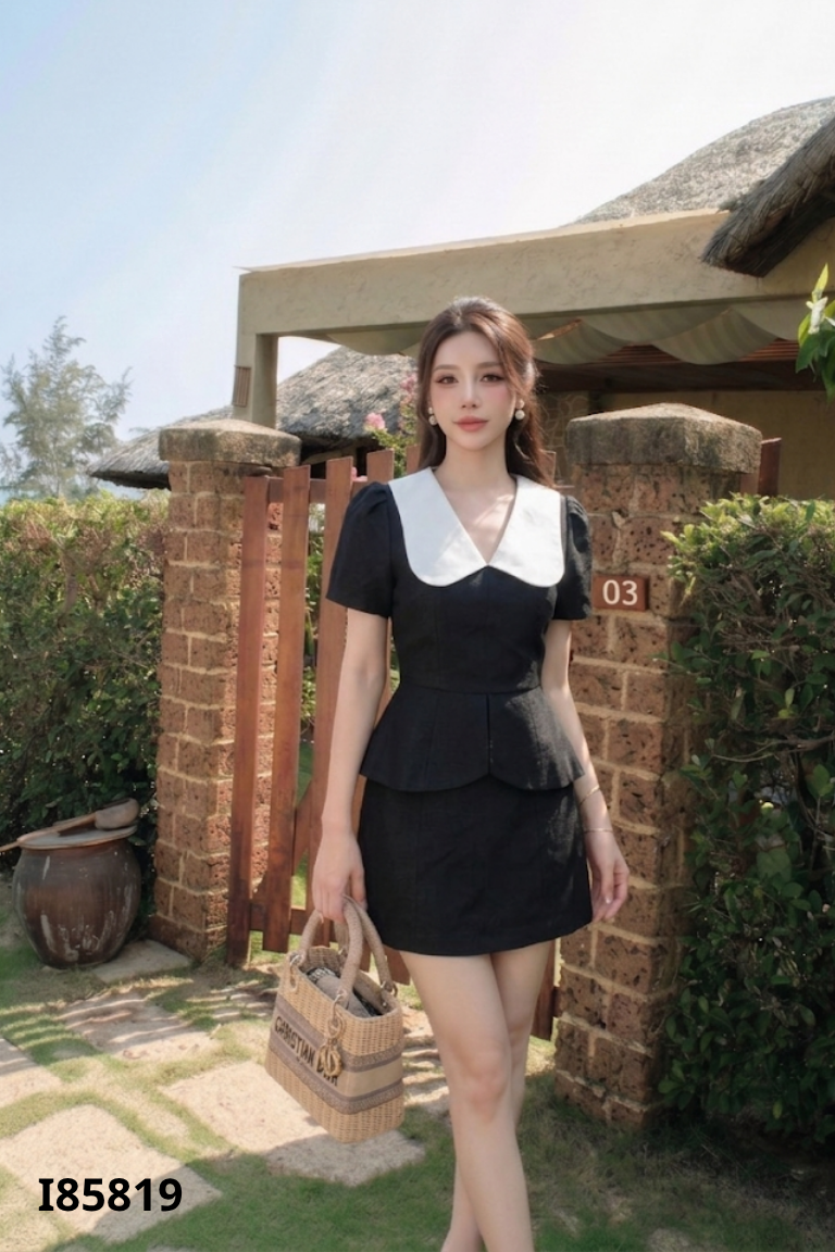 Set CHAMY áo + chân váy đen mix trắng