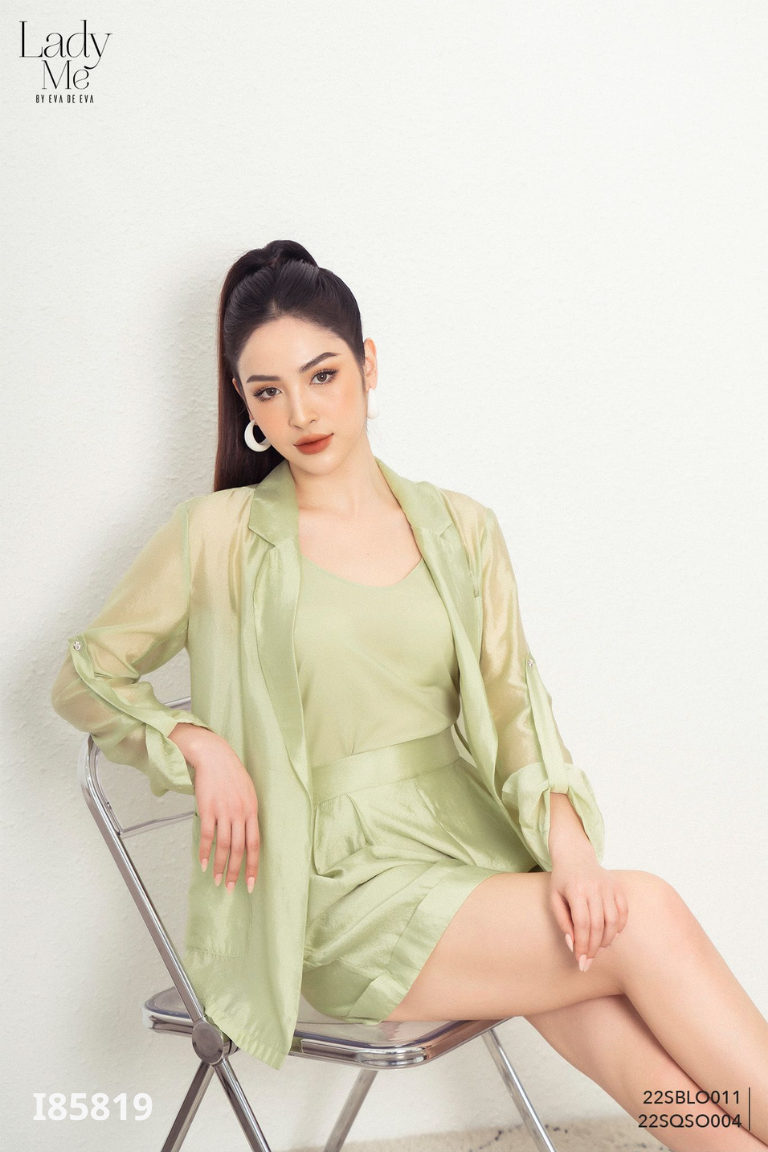Set EVA DE EVA áo sơ mi + quần short voan xanh cốm
