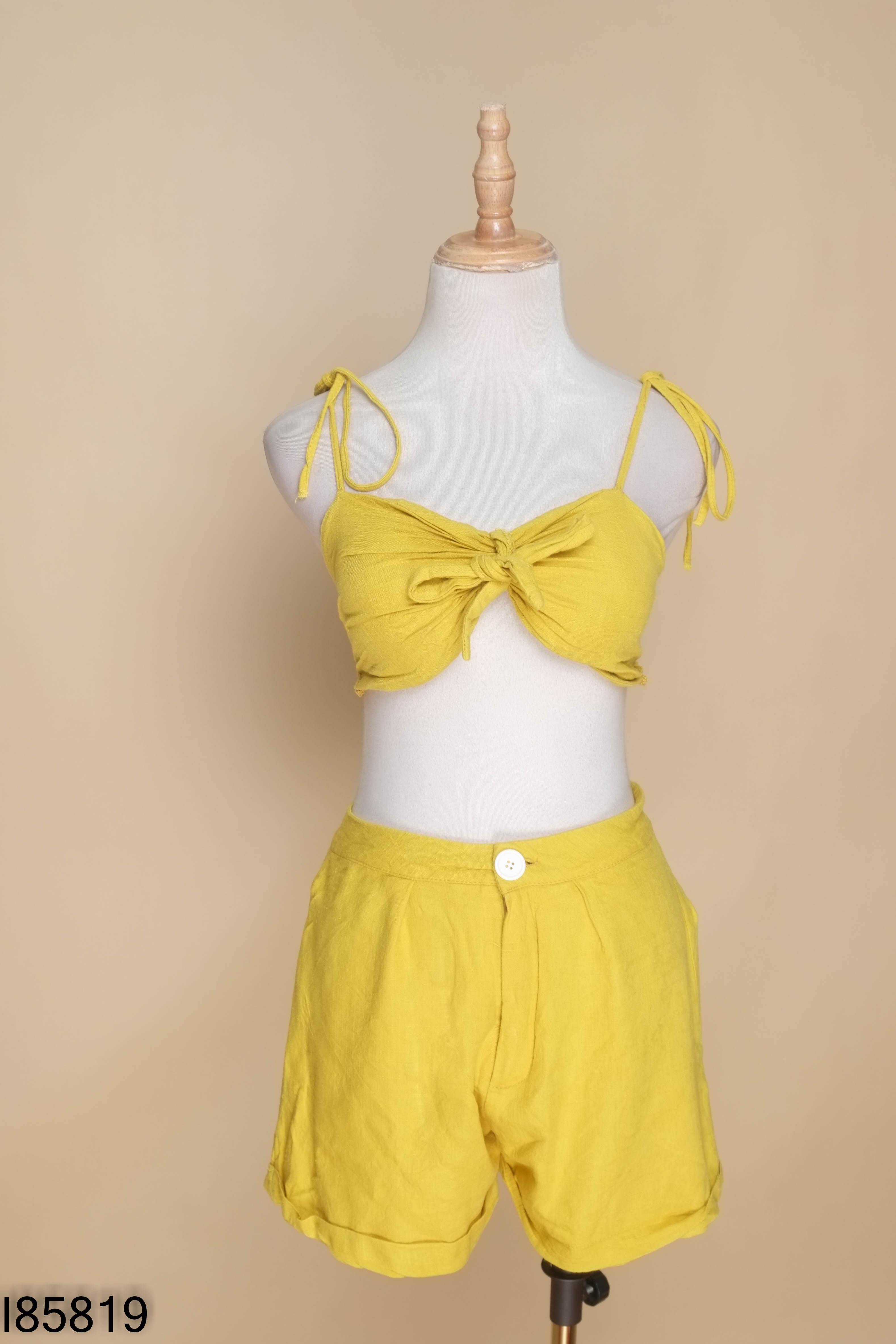 Set áo ngực + áo sơ mi + quần short vàng