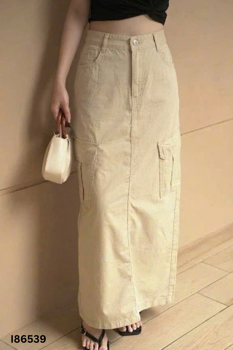 Chân váy kaki be xẻ phối túi hộp