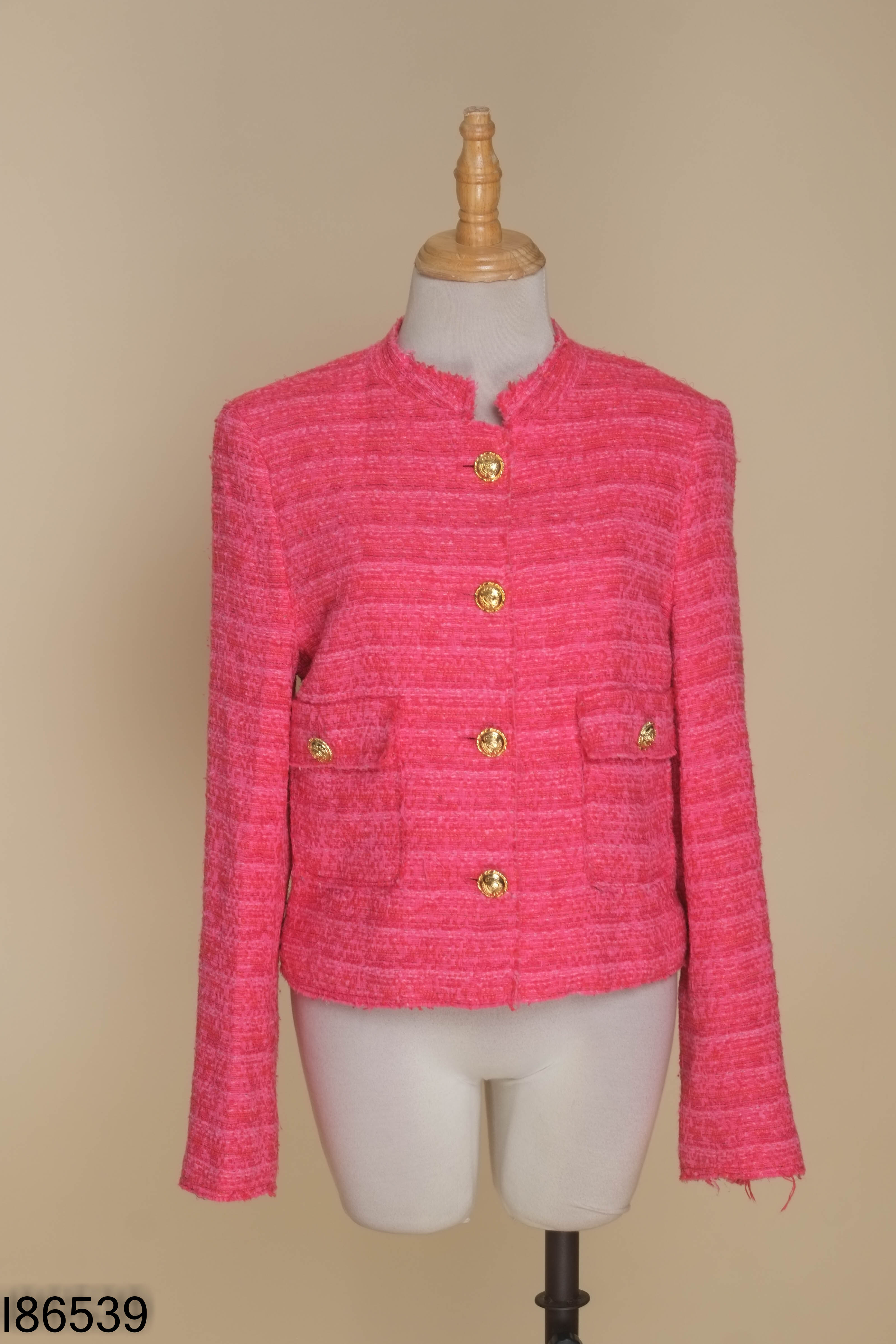 Áo tweed hồng ZARA phối cúc vàng