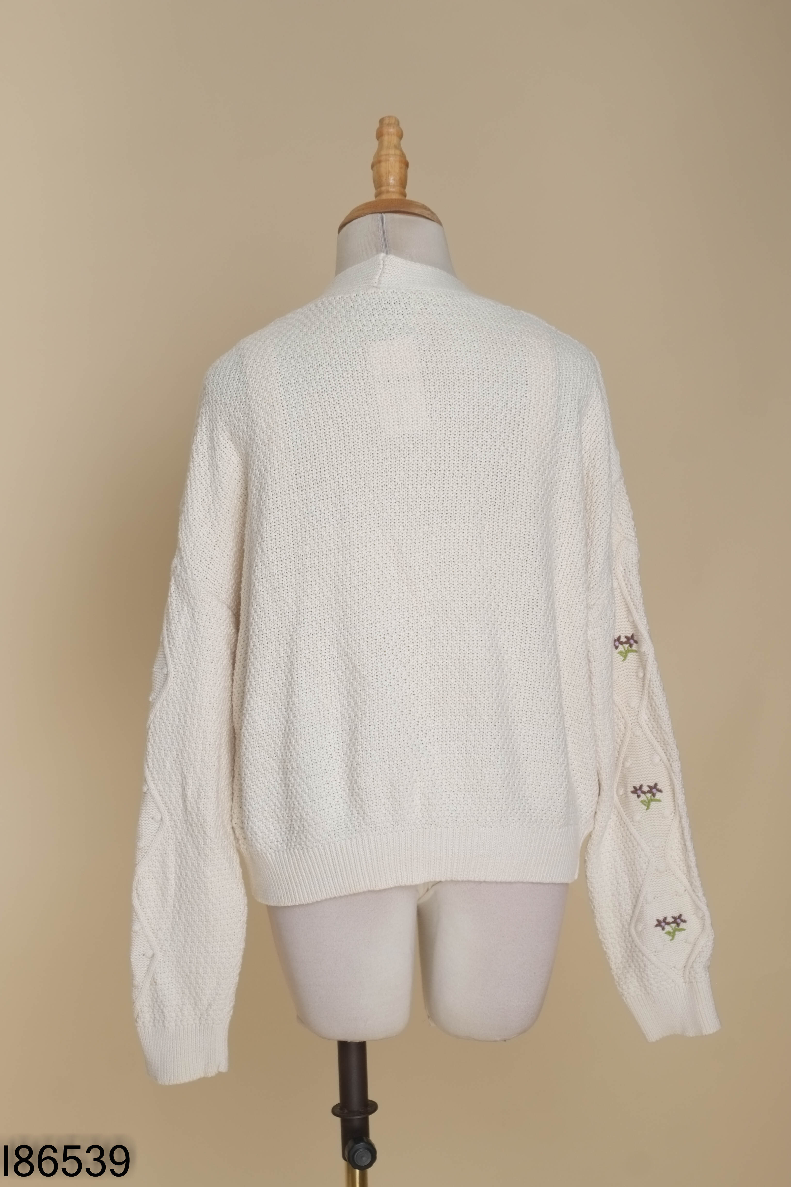 Set Áo len cardigan be STRADIVARIUS + Áo 2 dây len