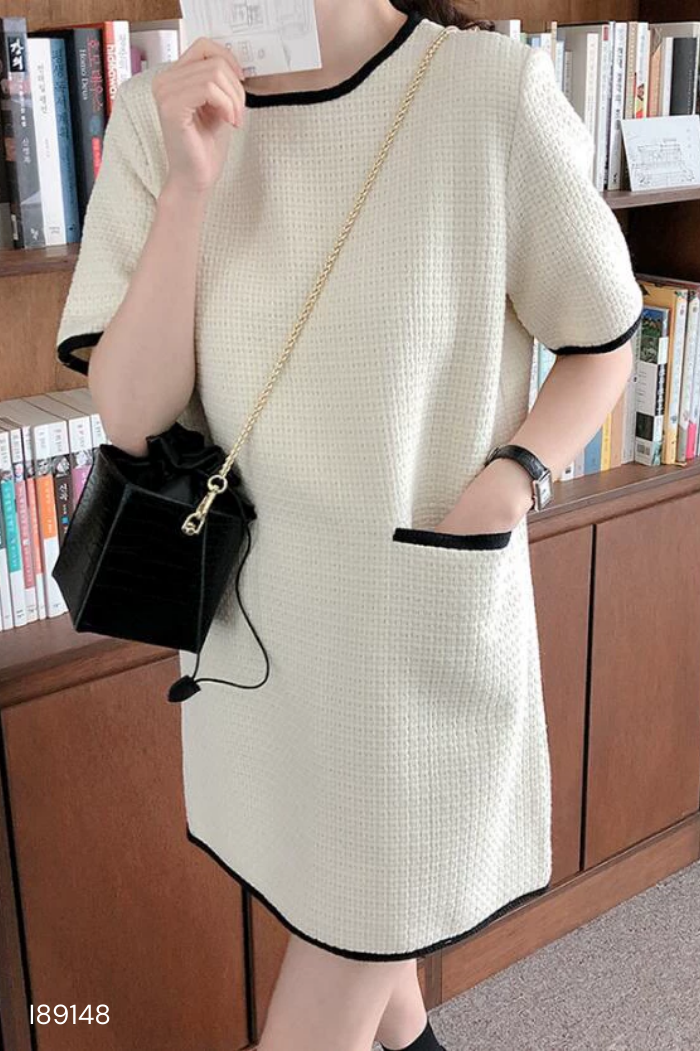 Váy dạ tweed kem phối viền đen